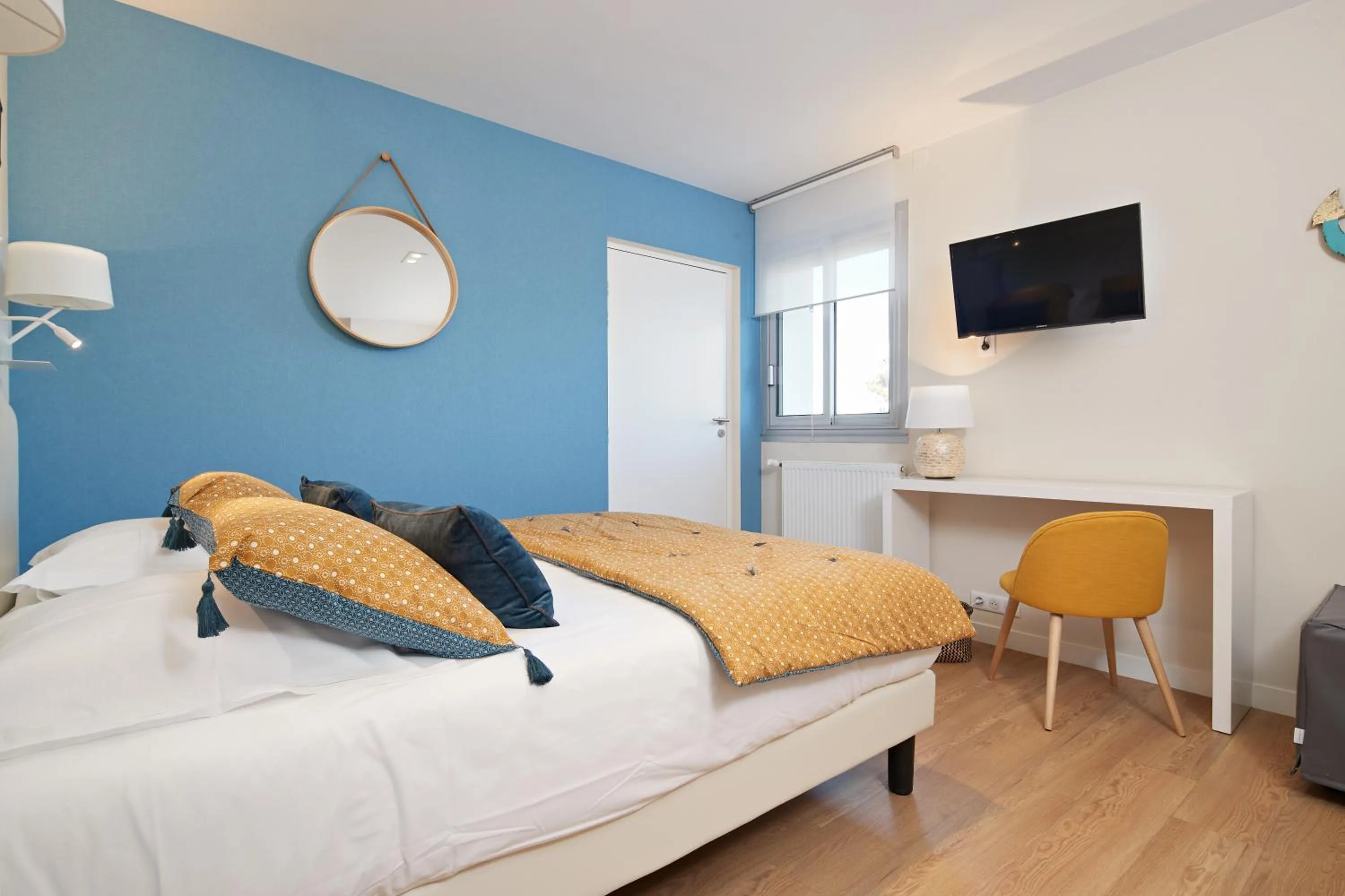 Bed in Les Chants d'Ailes - Hôtel Face Mer