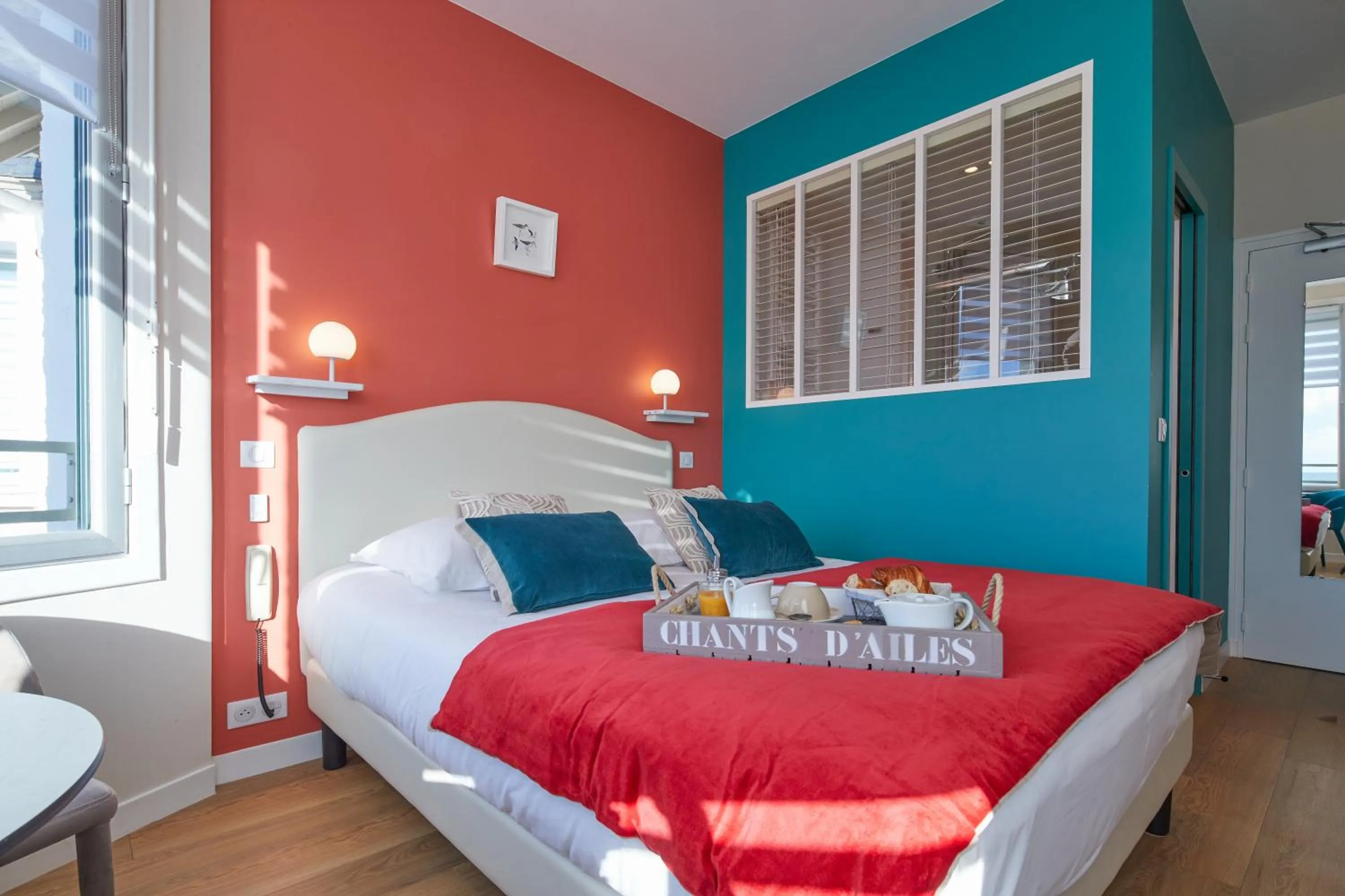 Bed in Les Chants d'Ailes - Hôtel Face Mer