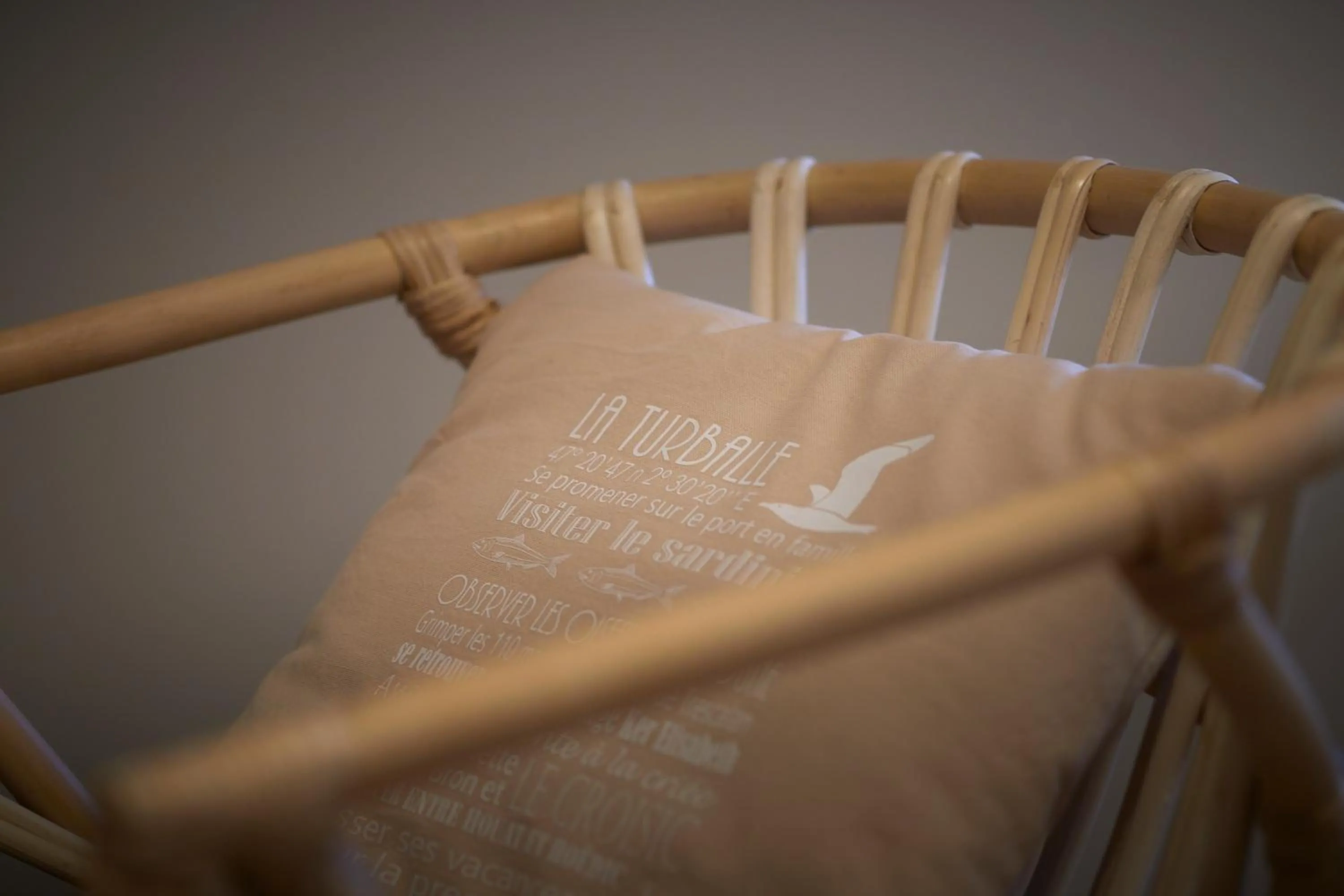 Decorative detail in Les Chants d'Ailes - Hôtel Face Mer