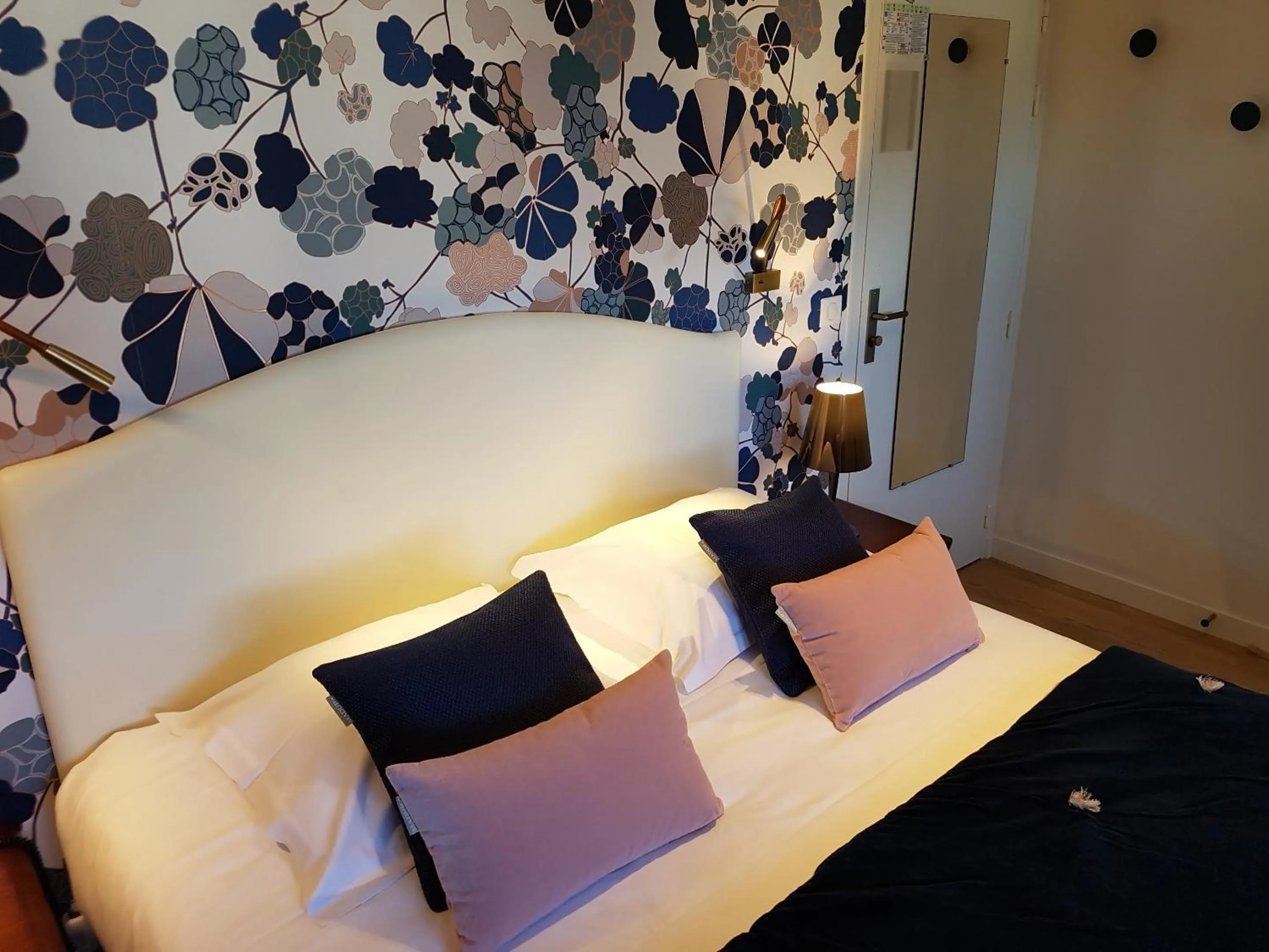 Bed in Les Chants d'Ailes - Hôtel Face Mer