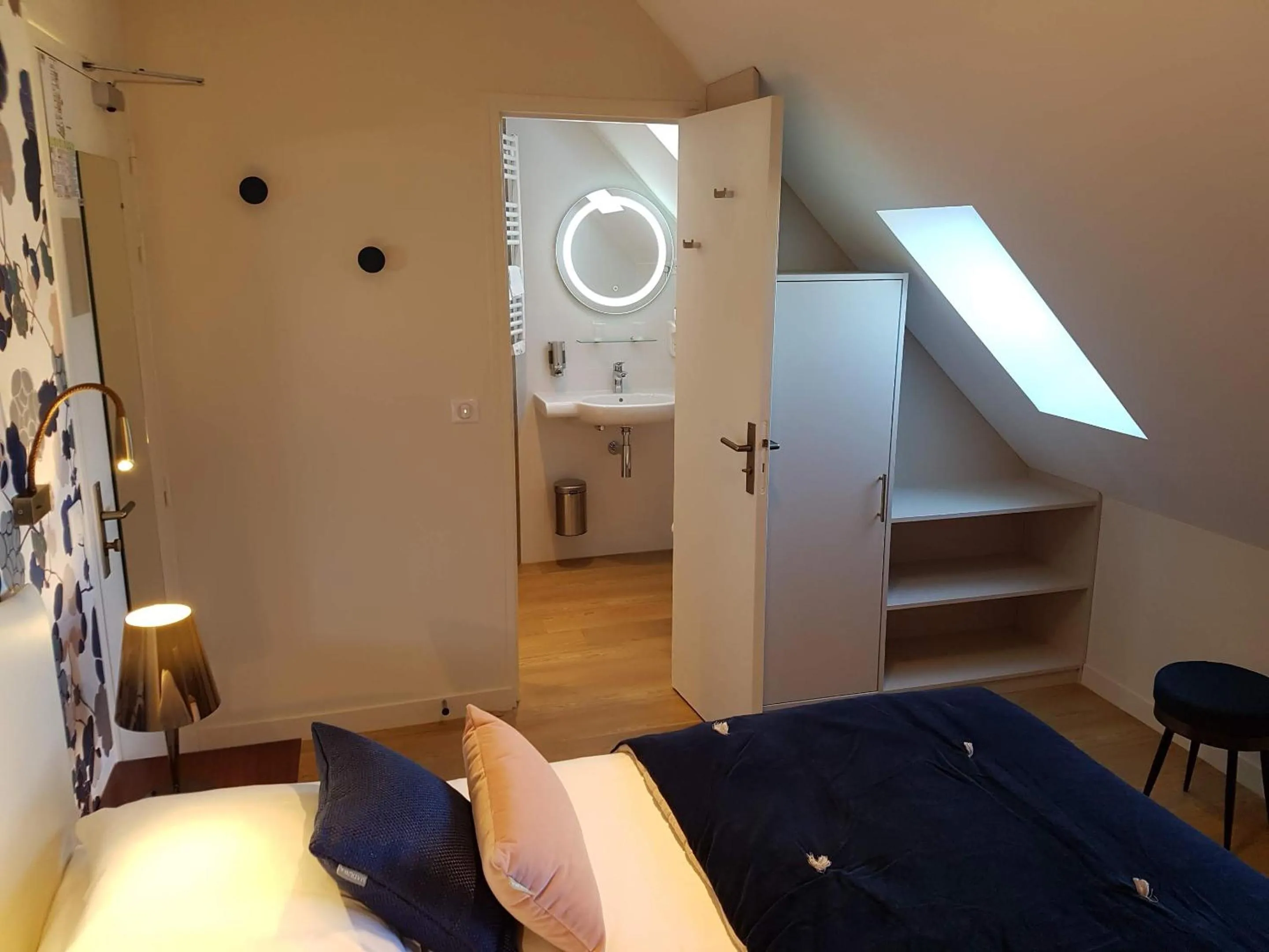 Bed in Les Chants d'Ailes - Hôtel Face Mer