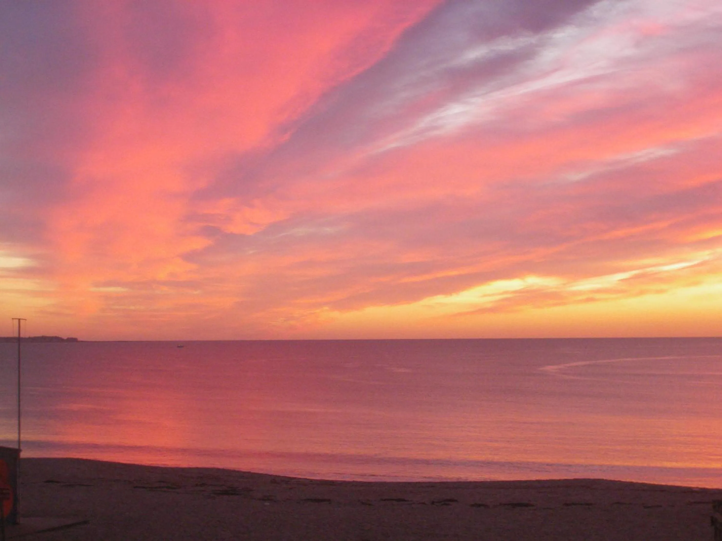 Natural landscape in Les Chants d'Ailes - Hôtel Face Mer