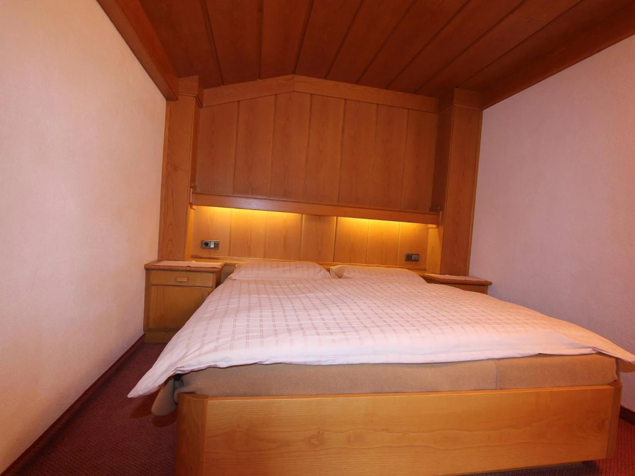 Bed in Residence Rottonara