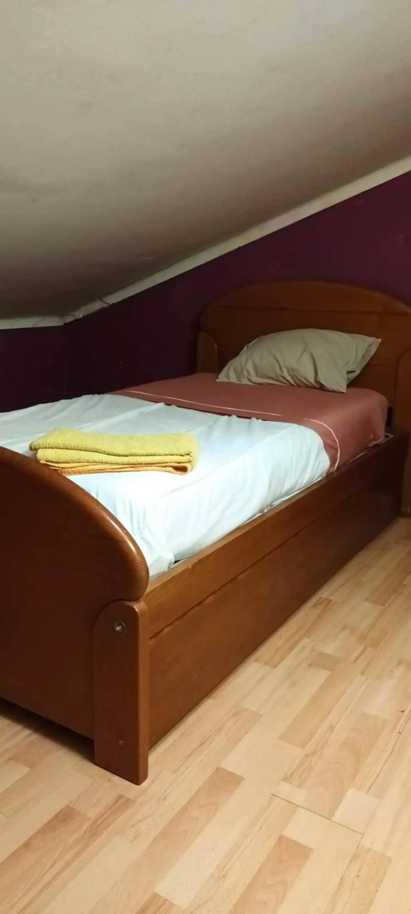 Bed in Global Guests