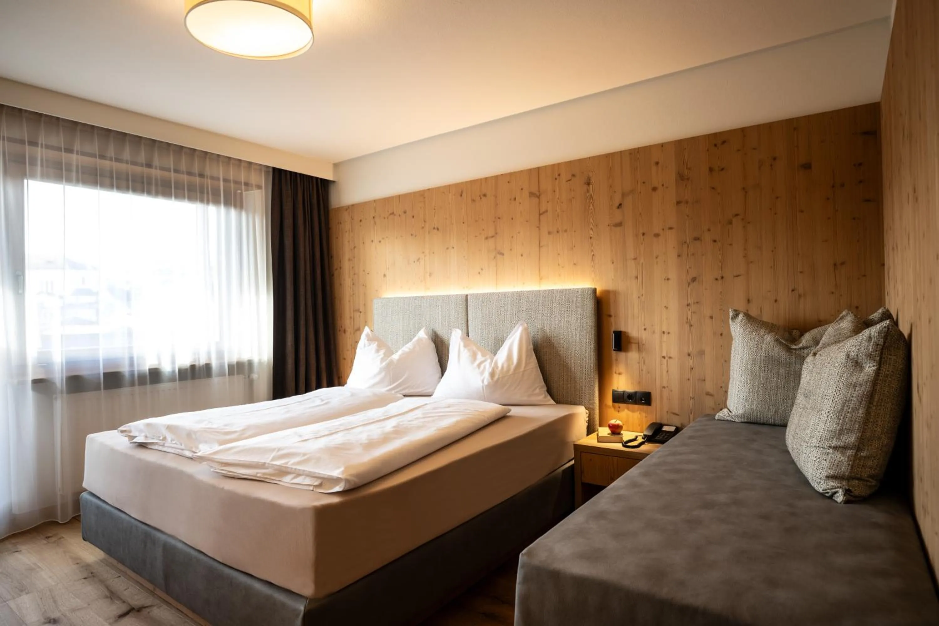 Bedroom, Bed in Martina Breakfast Lodge