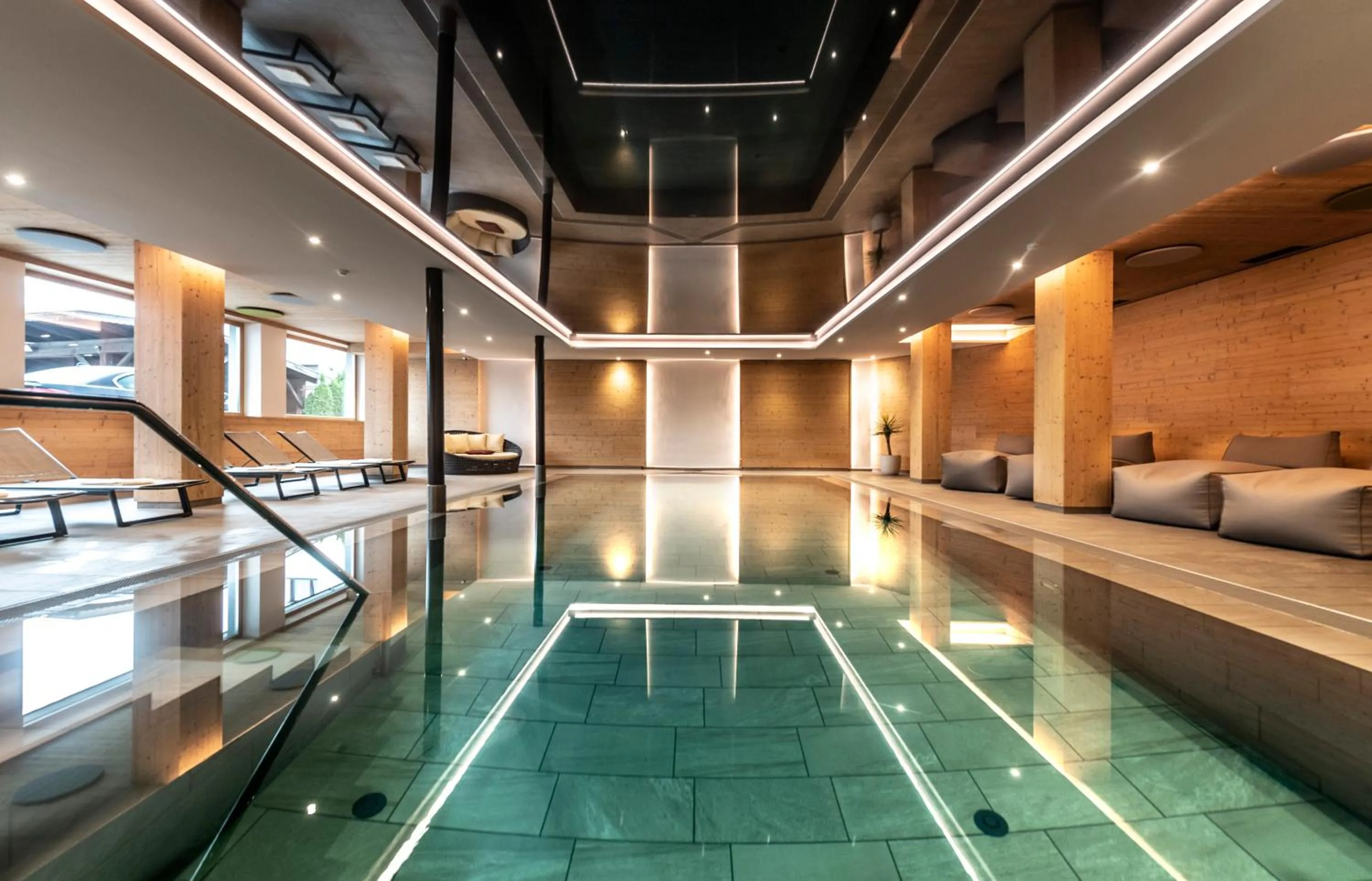 Swimming pool in Martina Breakfast Lodge