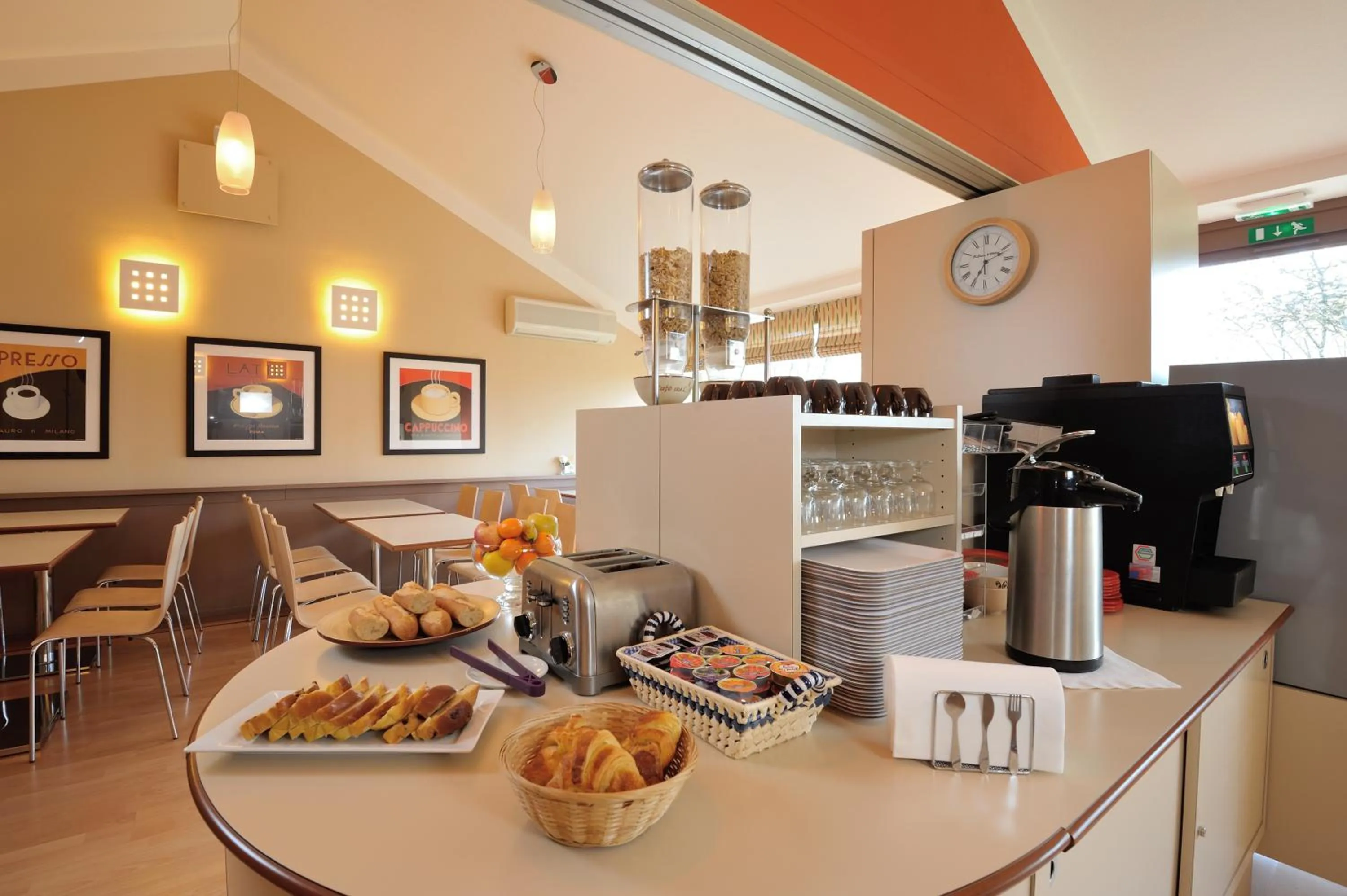 Restaurant/places to eat in Hôtel du Parc Nantes Ouest Orvault