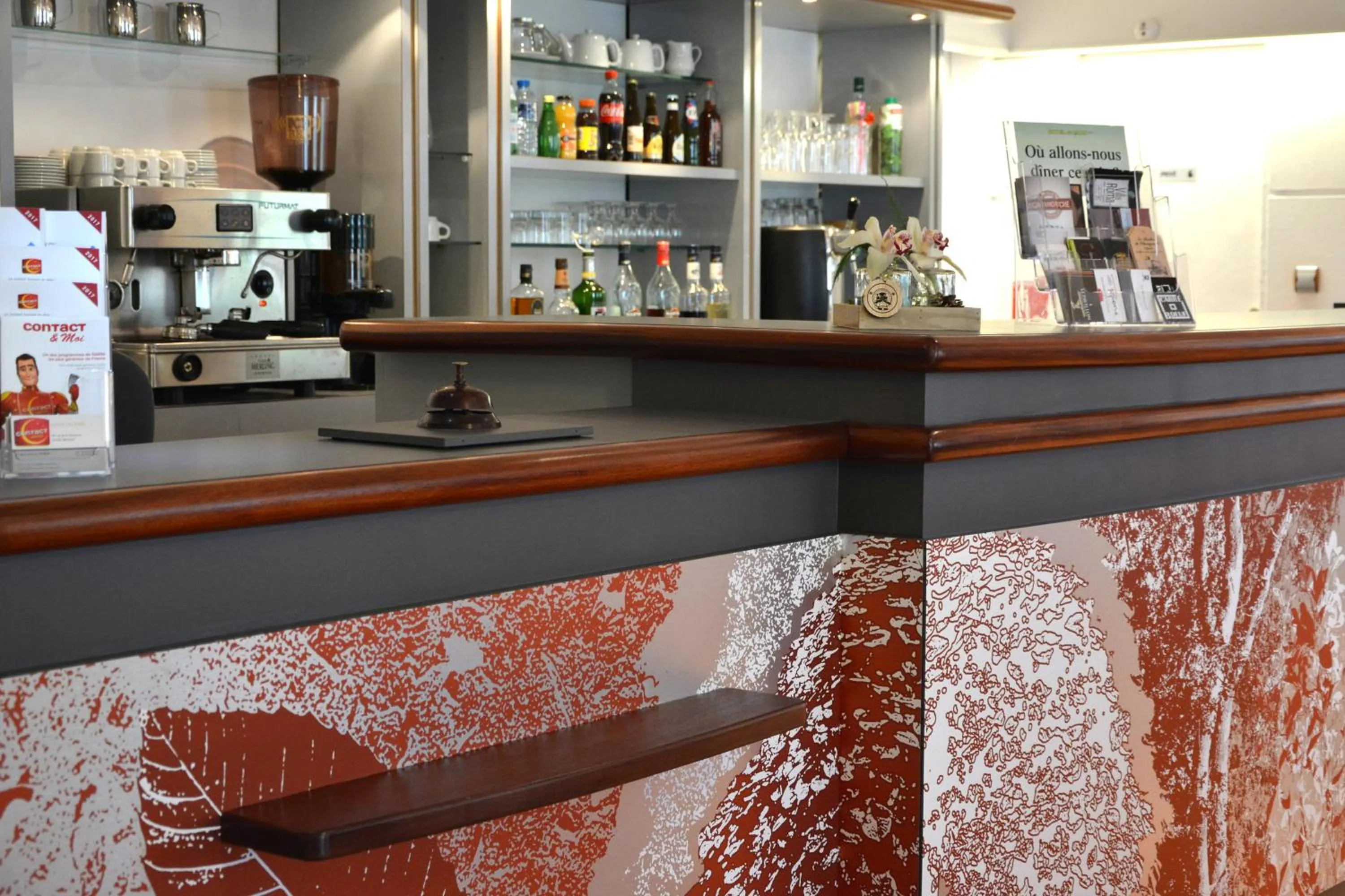 Lobby or reception in Hôtel du Parc Nantes Ouest Orvault