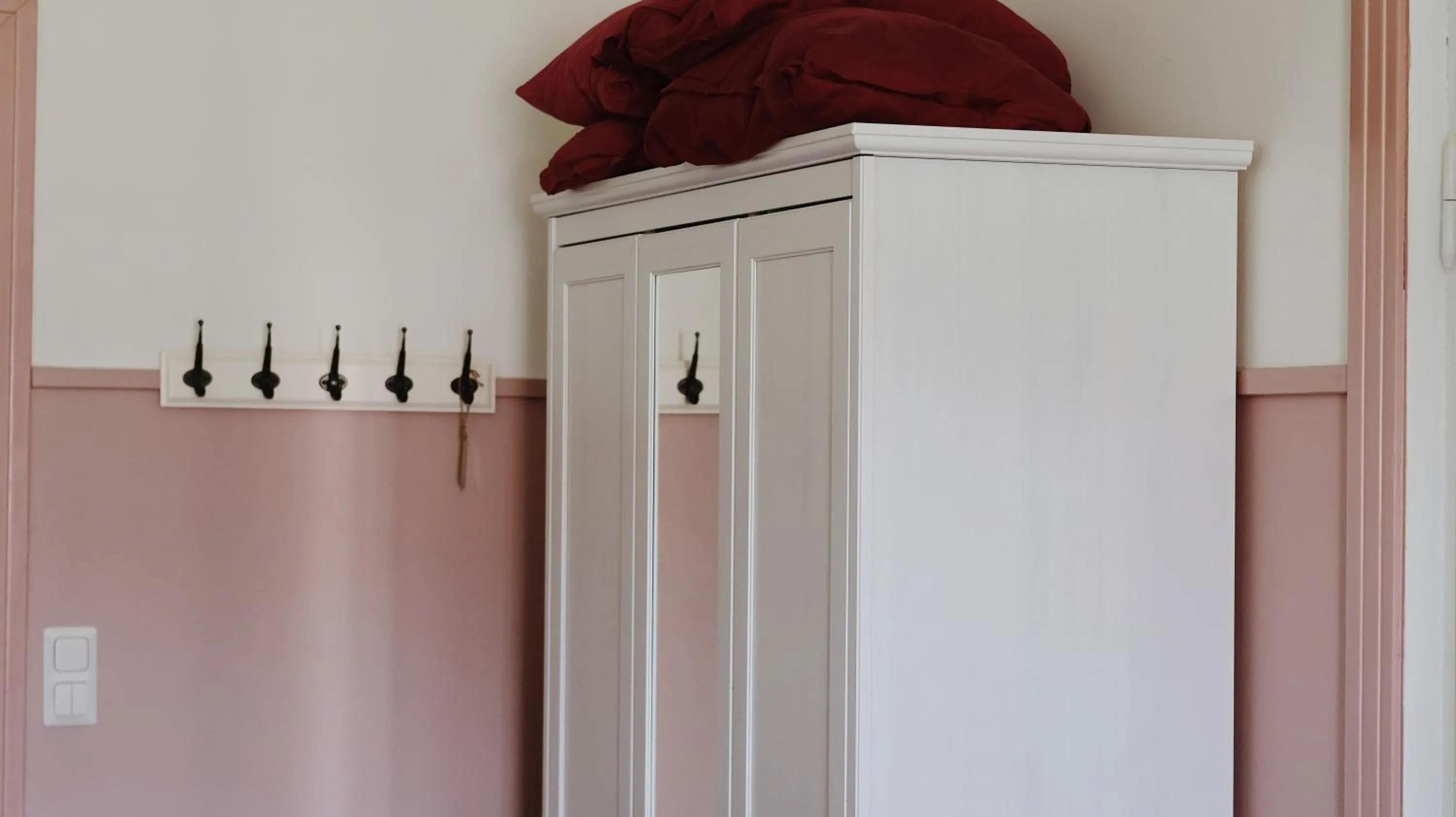 wardrobe in Huoneistohotelli Marja