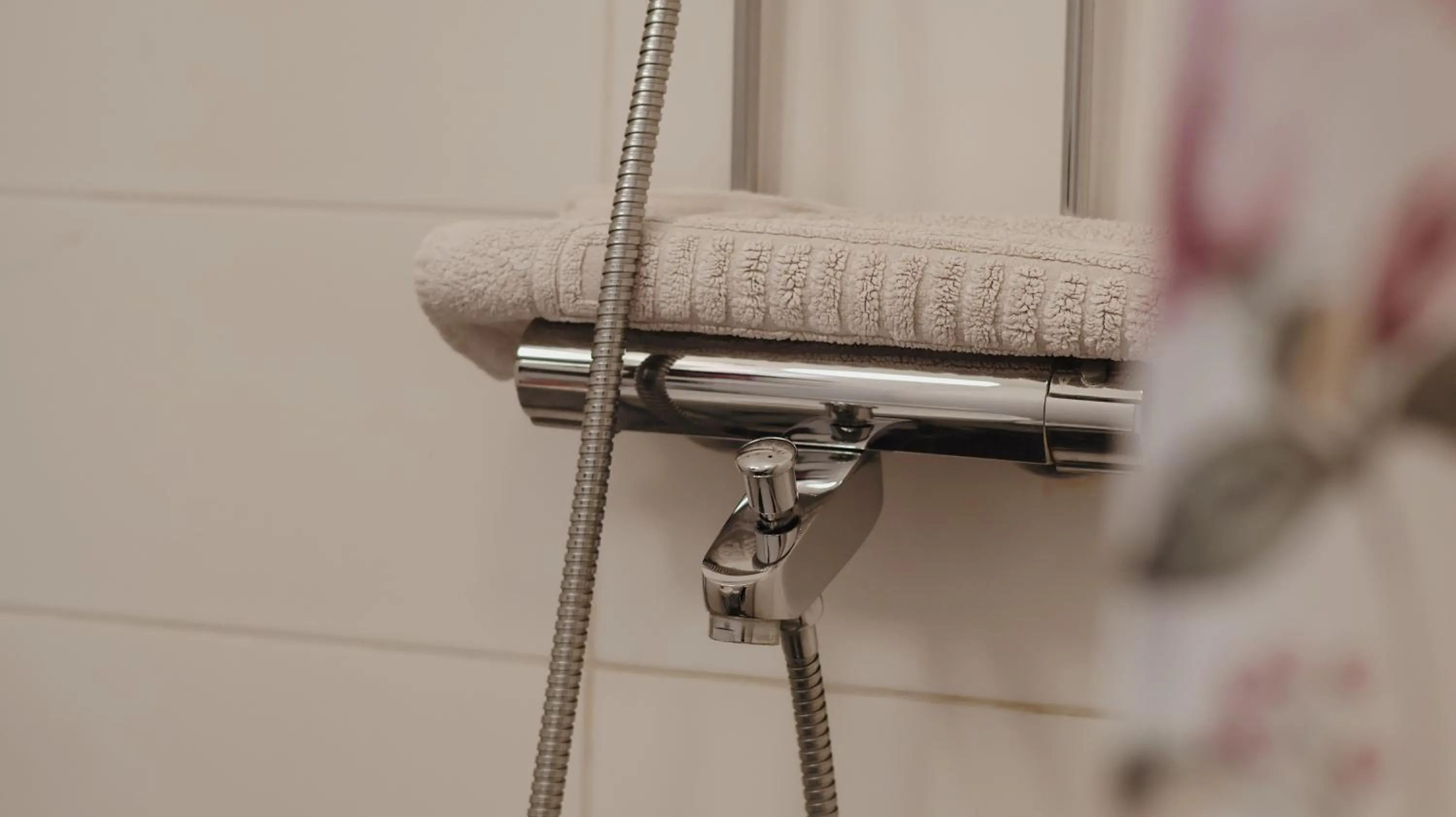 Shower in Huoneistohotelli Marja