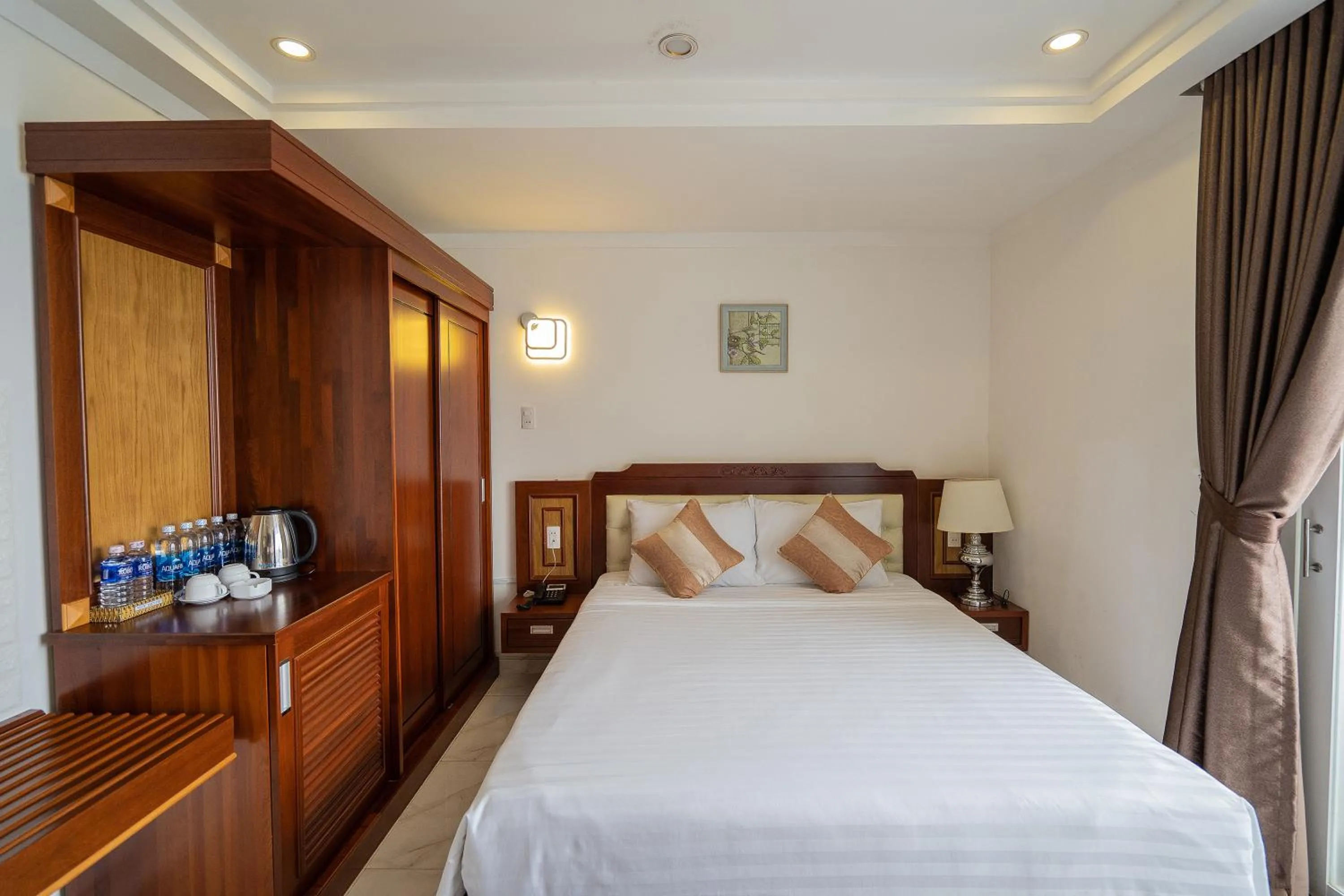 Bed in Duc Long Gia Lai Hotels & Apartment