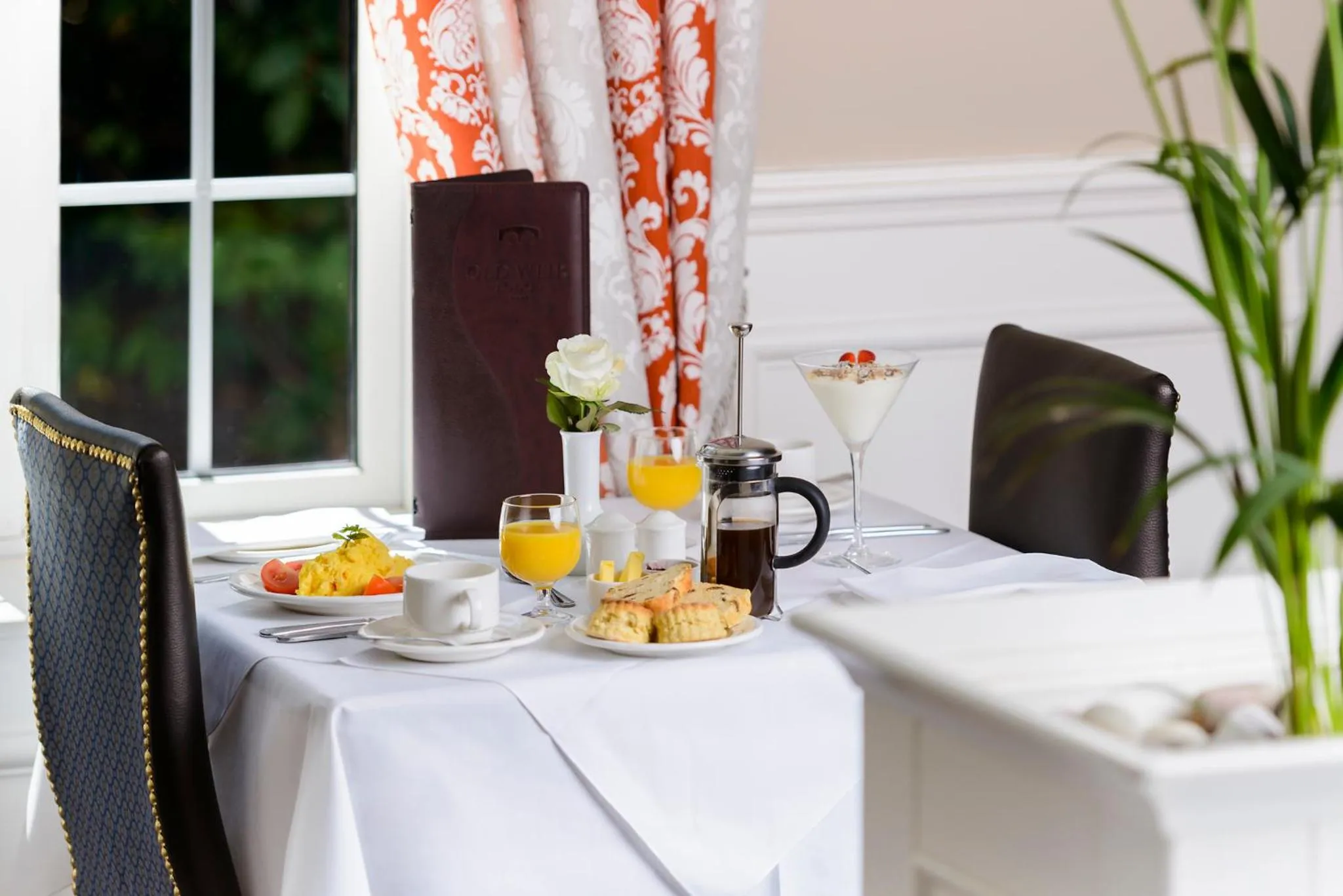 Breakfast in Old Weir Lodge