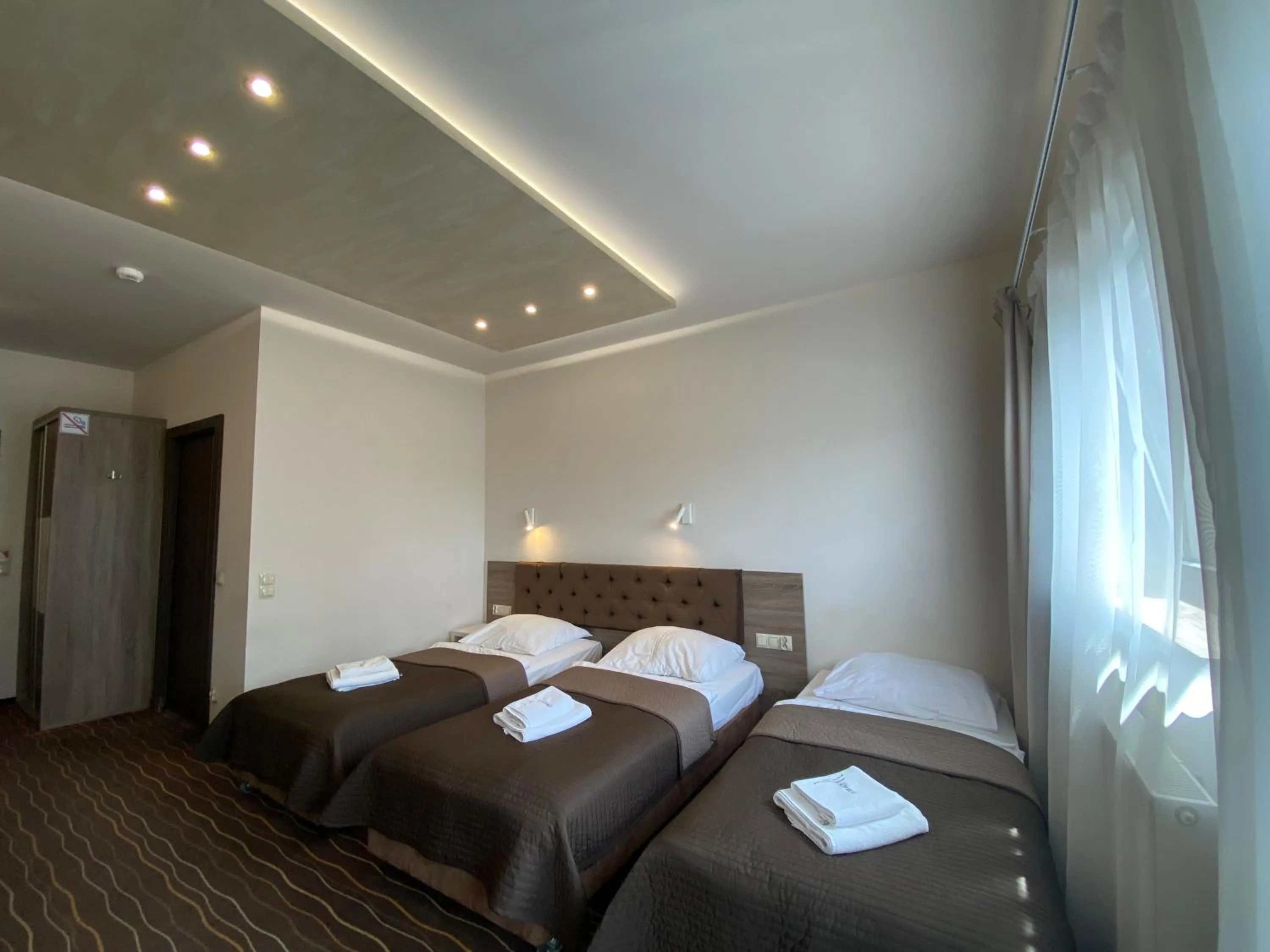 Triple Room in Hotel Wena