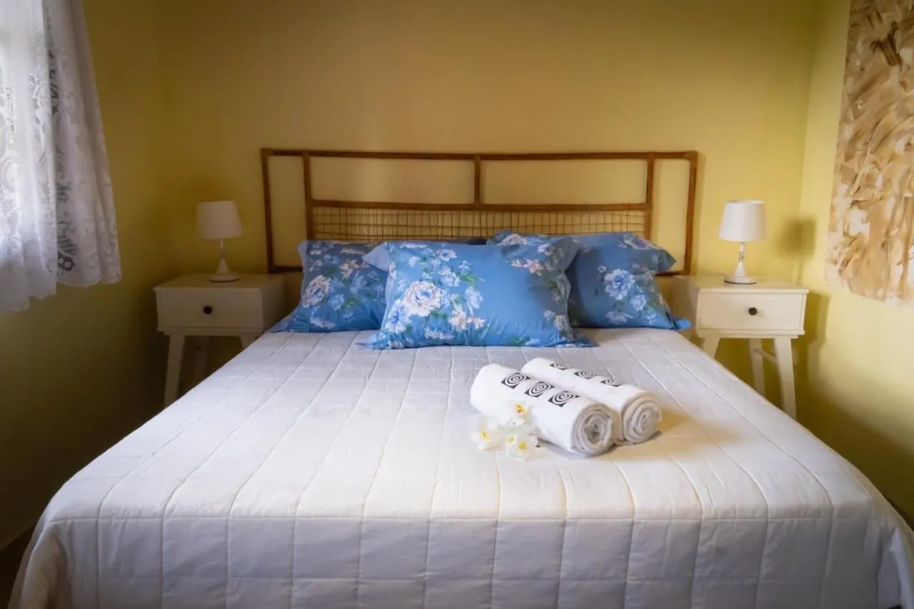 Photo of the whole room, Bed in Pousada Gata Russa