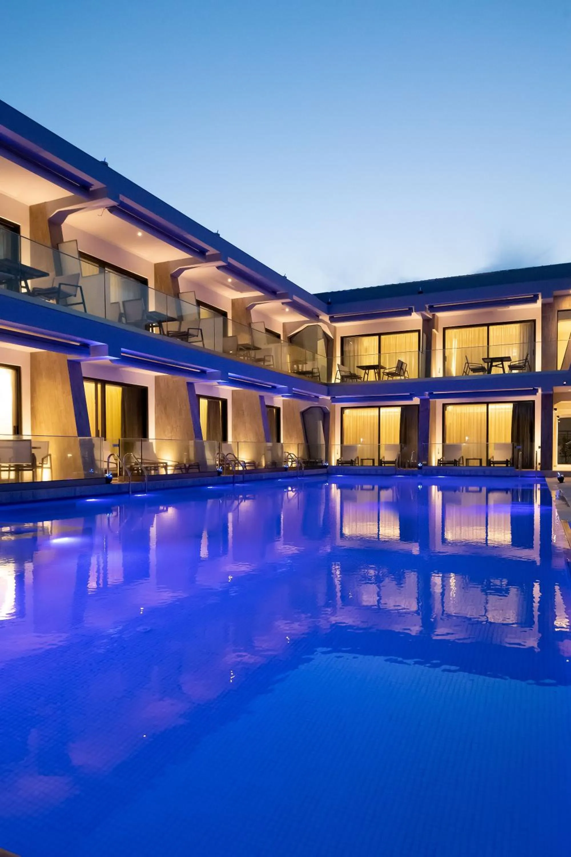 Swimming pool in Akti Toroni Boutique Hotel