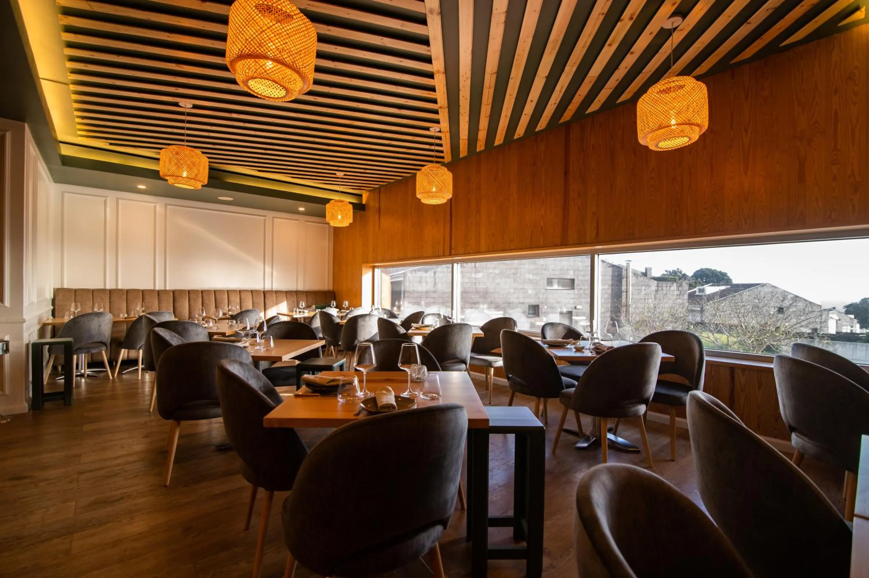 Restaurant/places to eat in ANC Resort