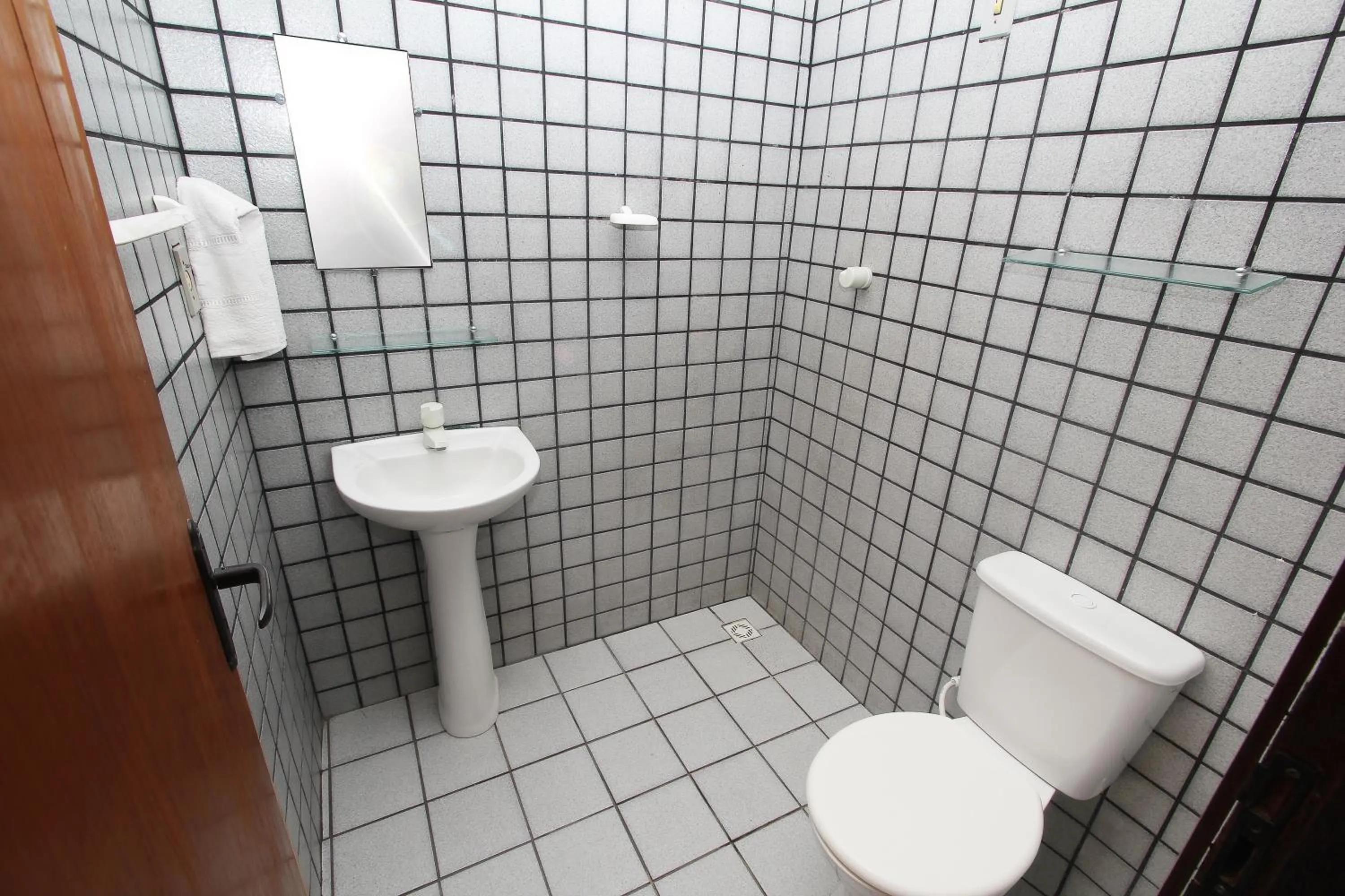 Toilet in Flat Pousada da Praia