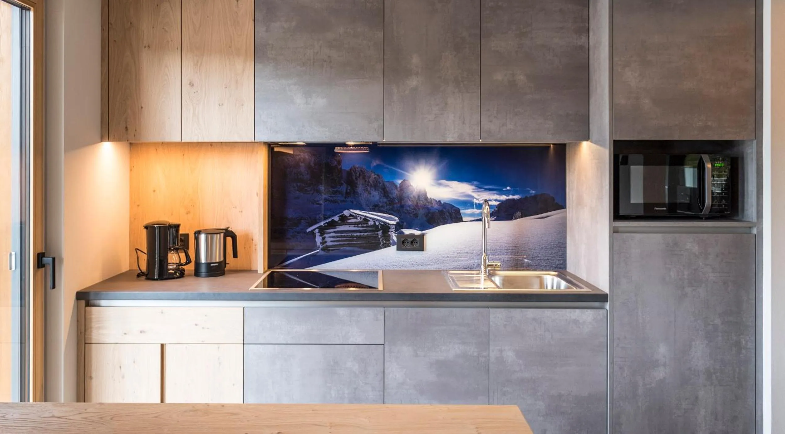 Coffee/tea facilities in Hotel Alpenroyal