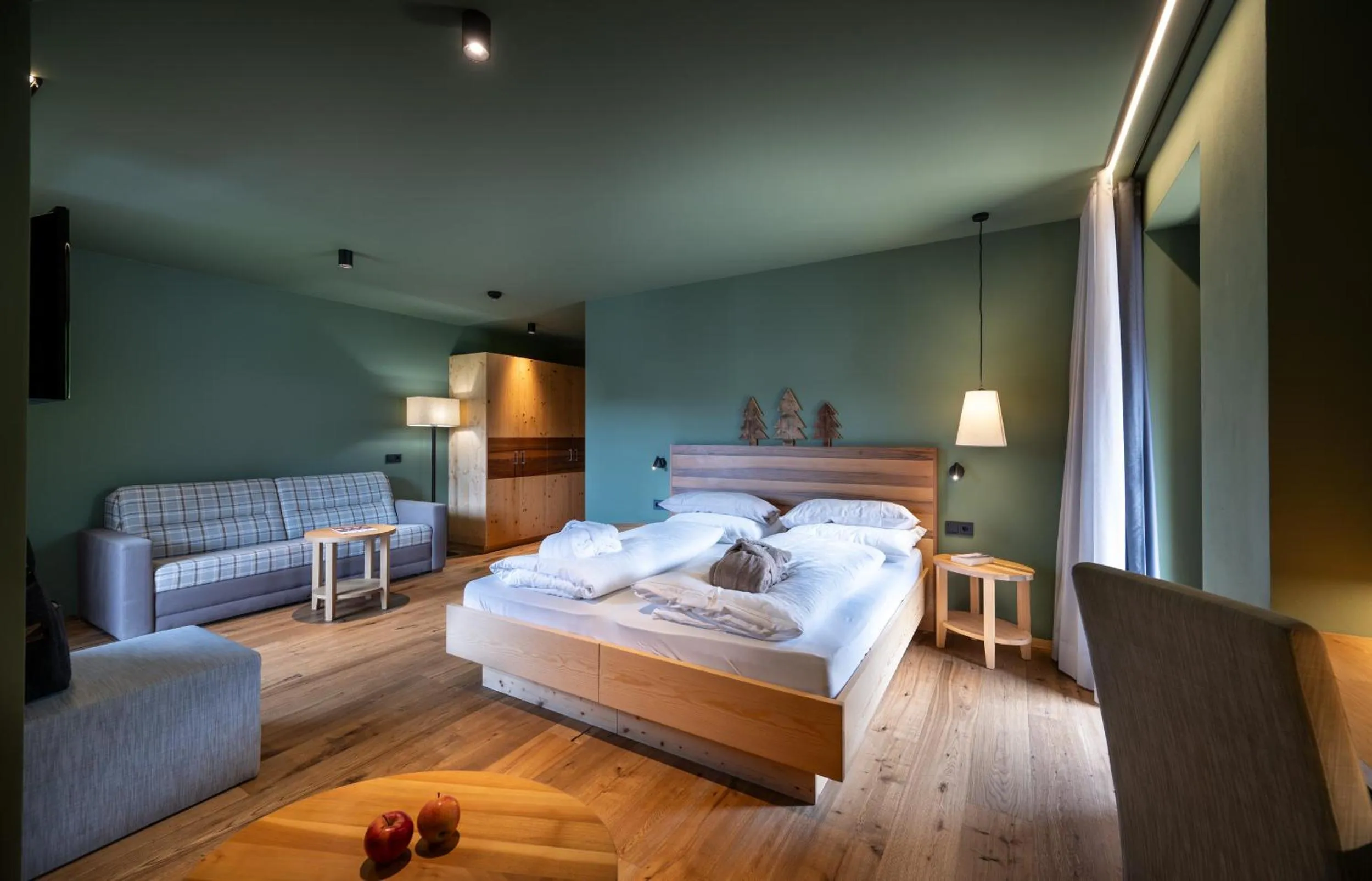 Photo of the whole room, Bed in Hotel Alpenroyal