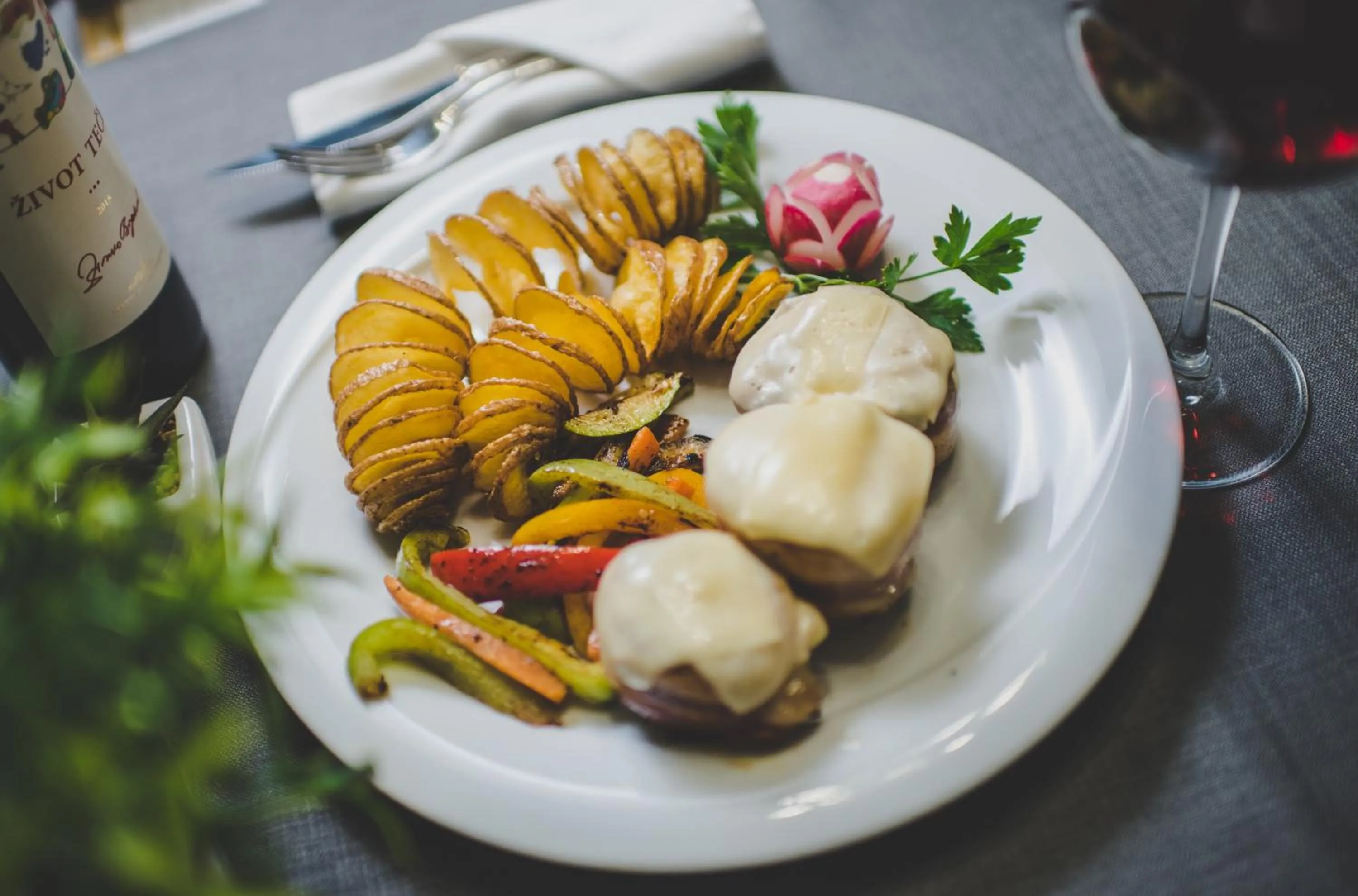 Food and drinks in Hotel River