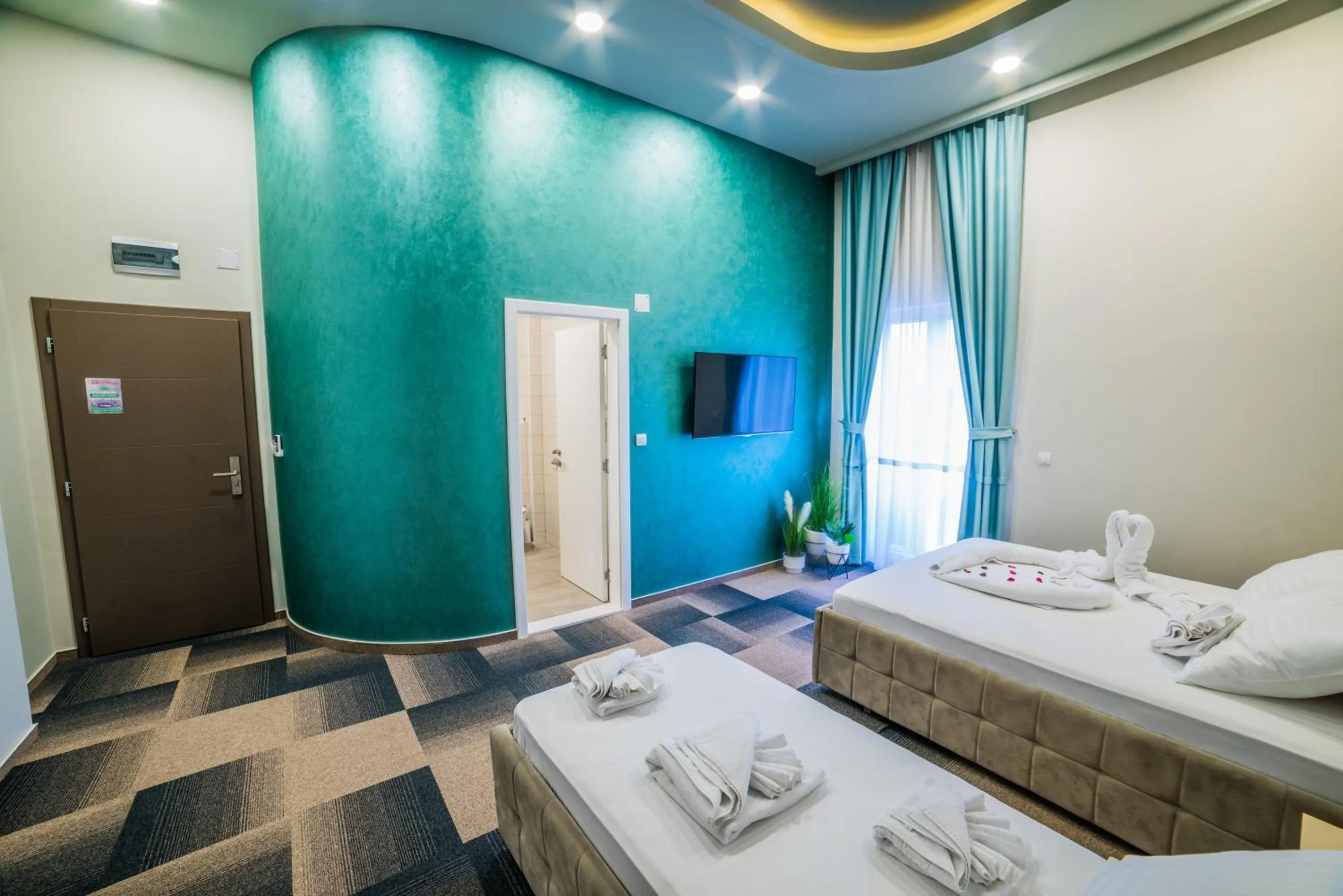 Photo of the whole room, Bed in Hotel River