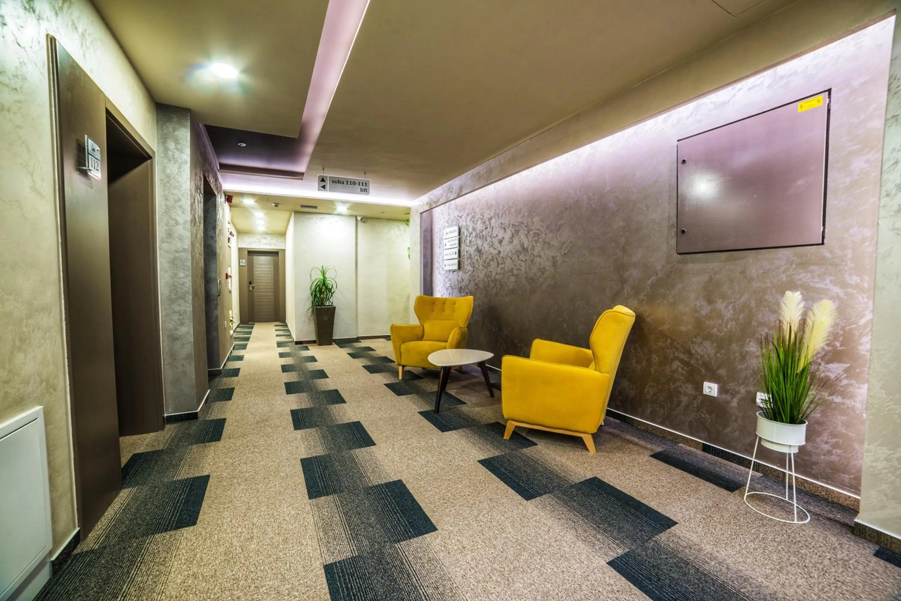 Seating area in Hotel River