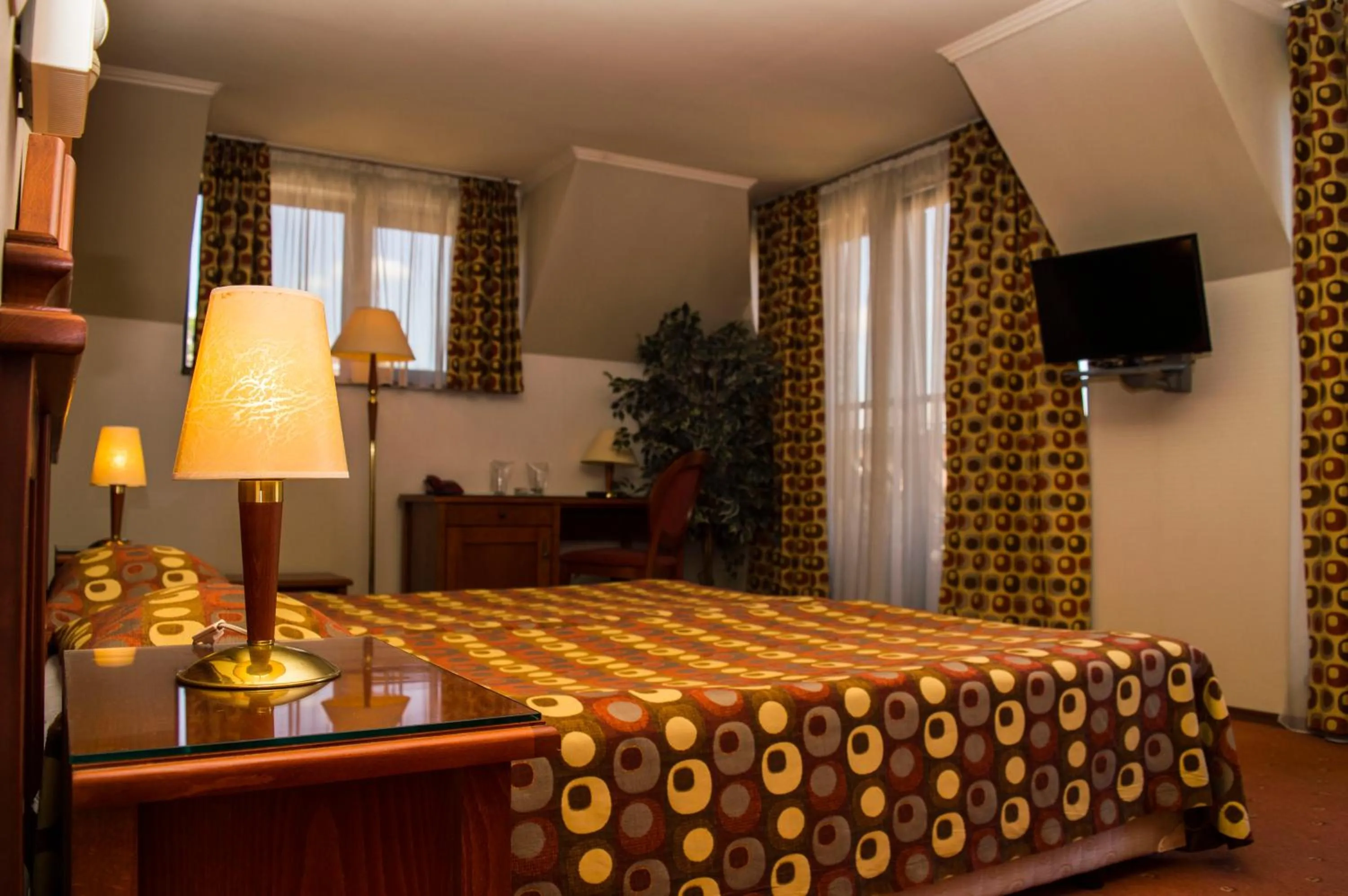 Bedroom, Bed in Hotel Central