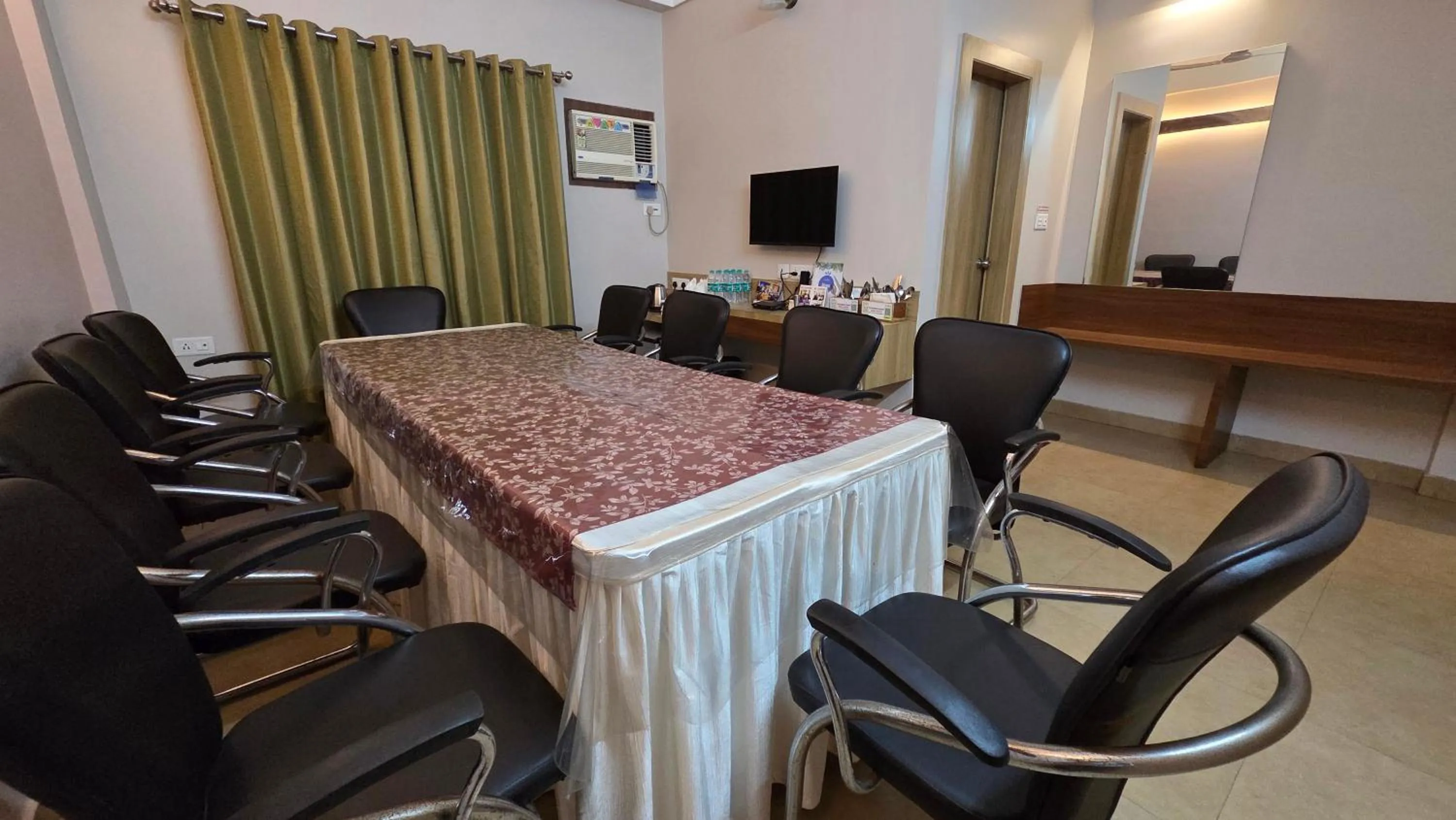 Meeting/conference room in Hotel Gulmohar Grand