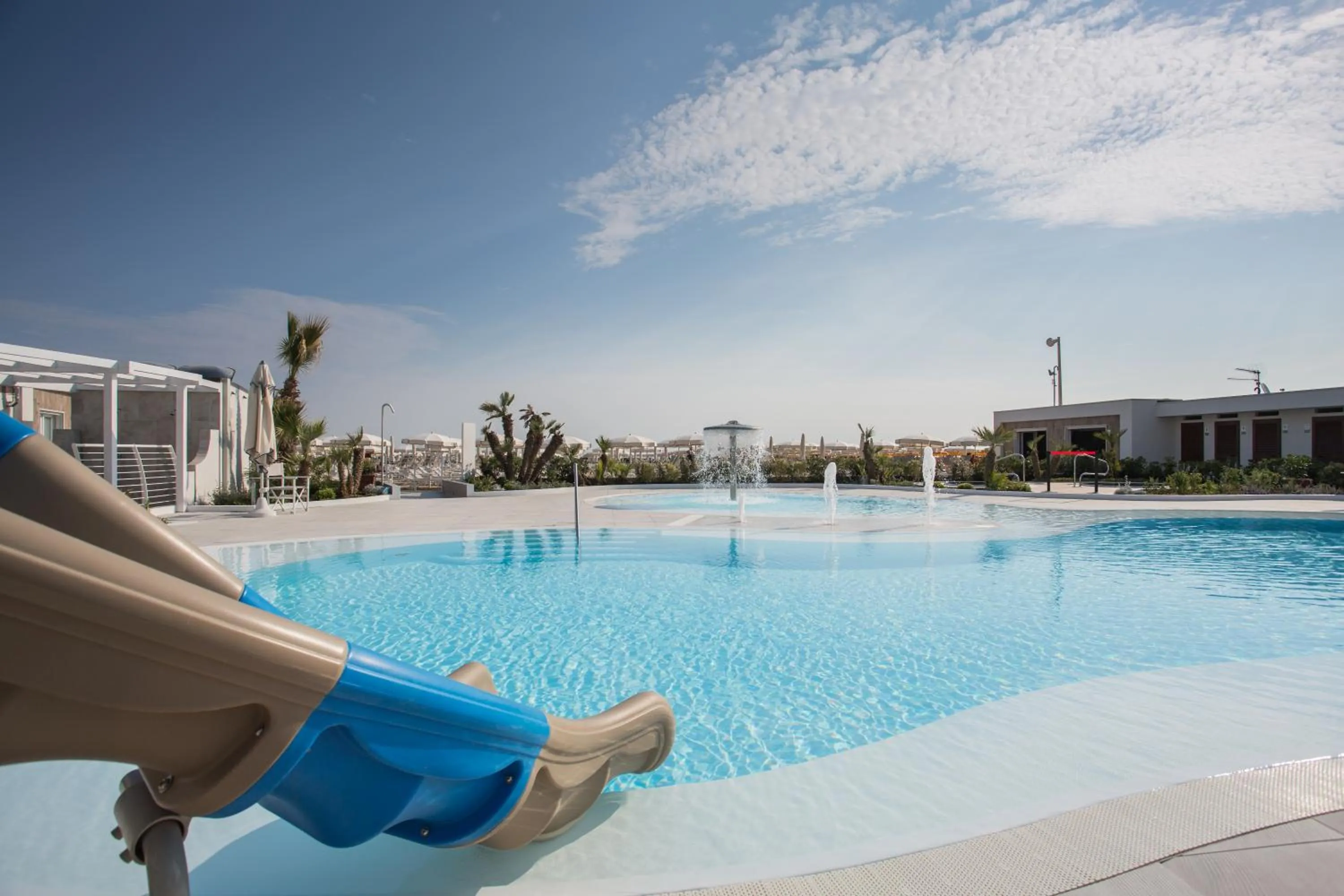 Swimming pool in Mediterraneo Hotel & Suites