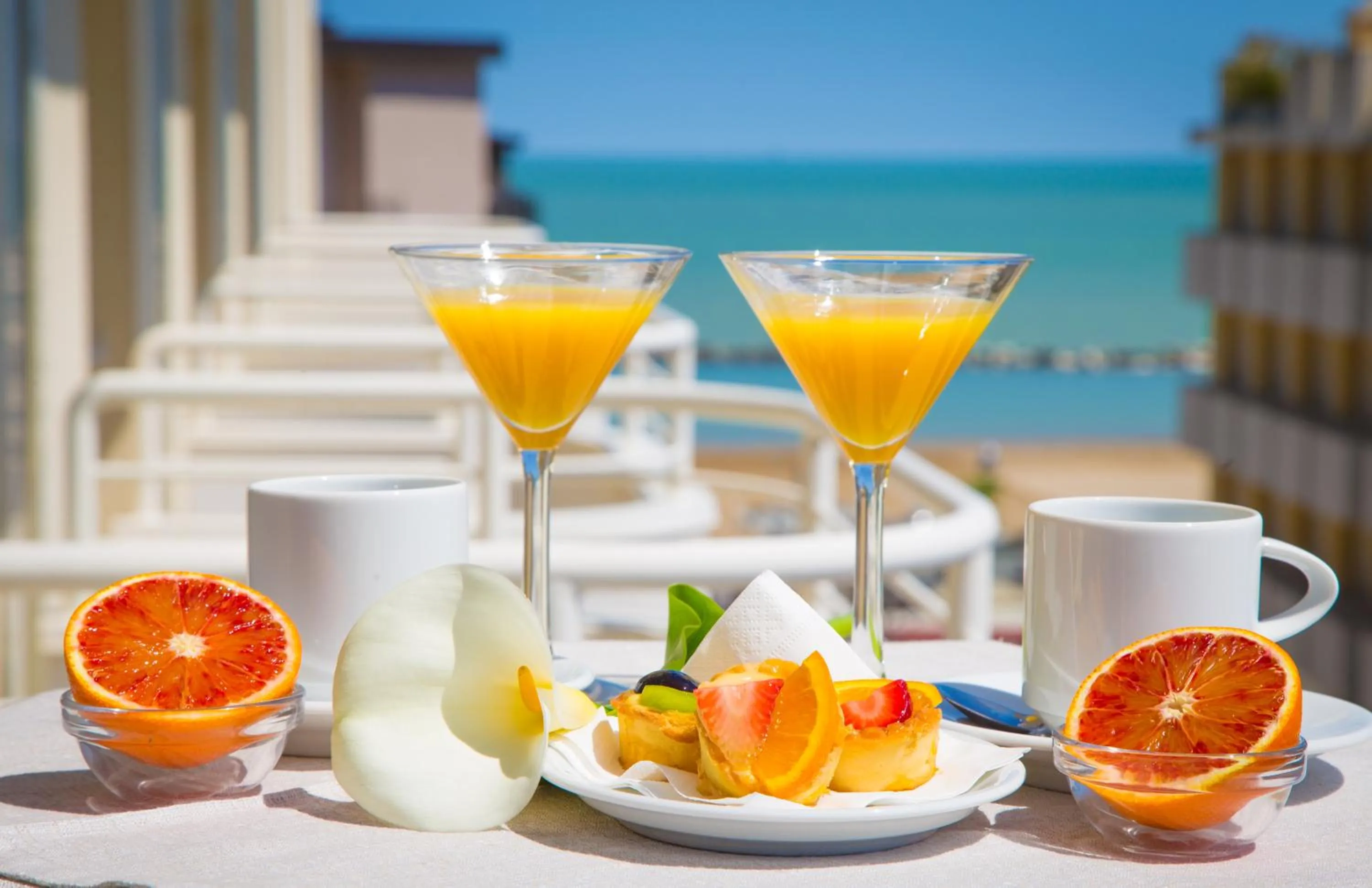 Breakfast in Mediterraneo Hotel & Suites