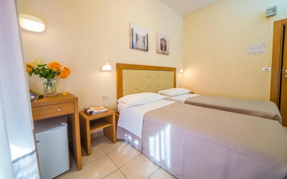 Bedroom, Bed in Mediterraneo Hotel & Suites