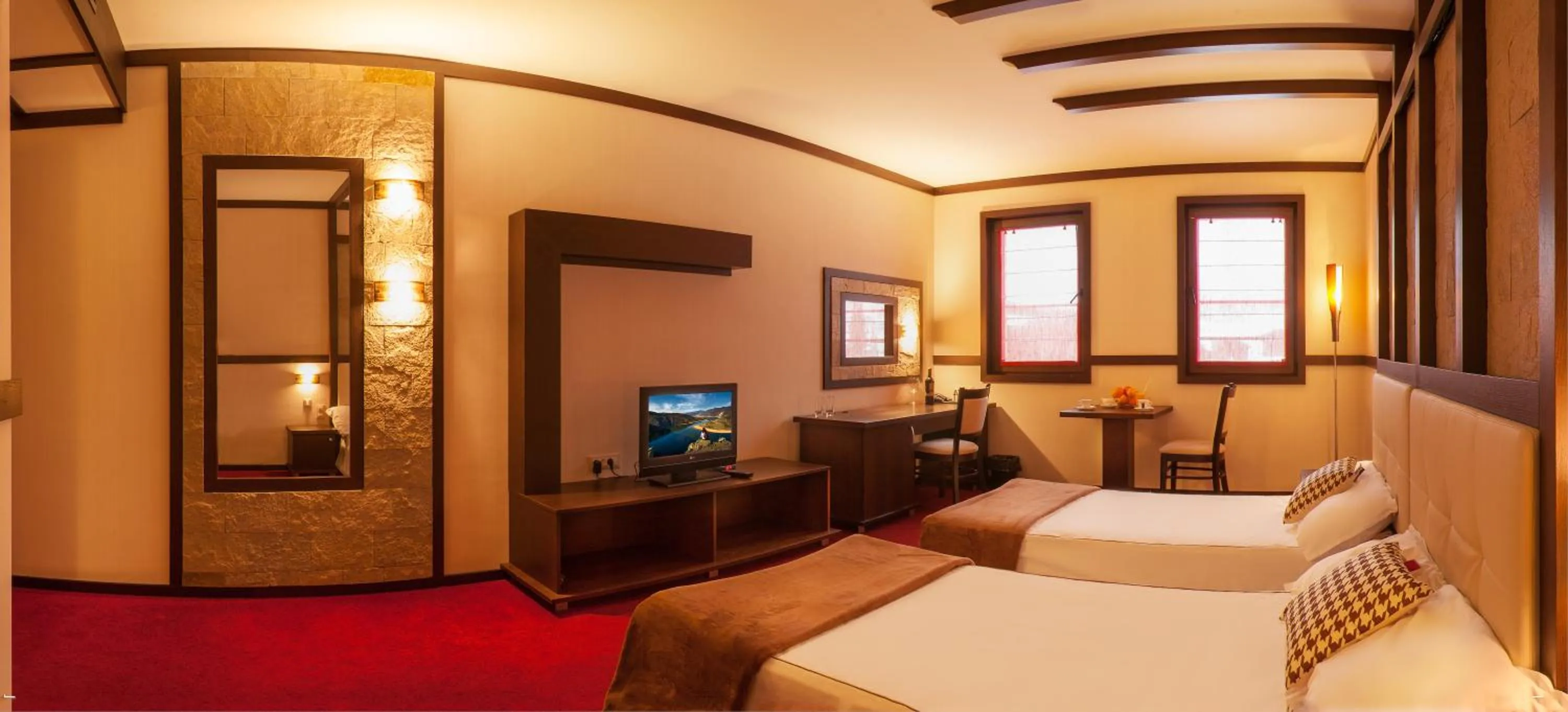 Photo of the whole room, Bed in Hotel Domaine Peshtera