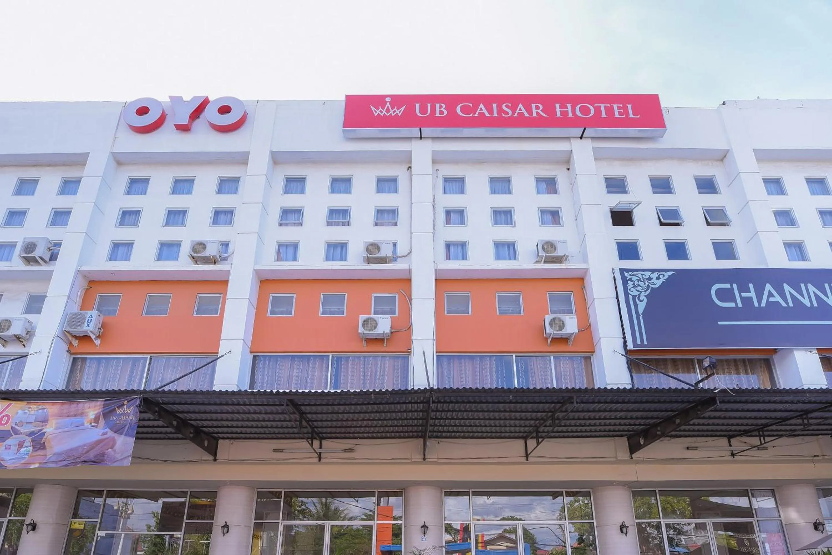 Facade/entrance in Capital O 854 Ub Caisar Hotel