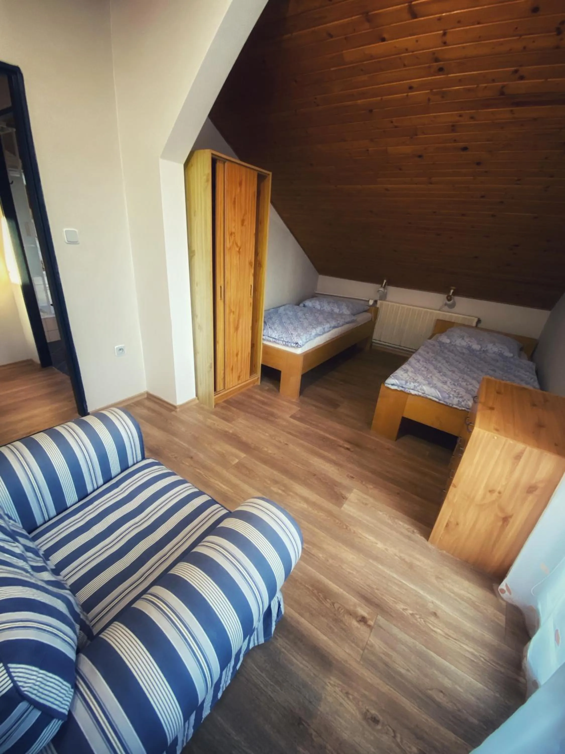 Photo of the whole room, Bed in R-Penzion