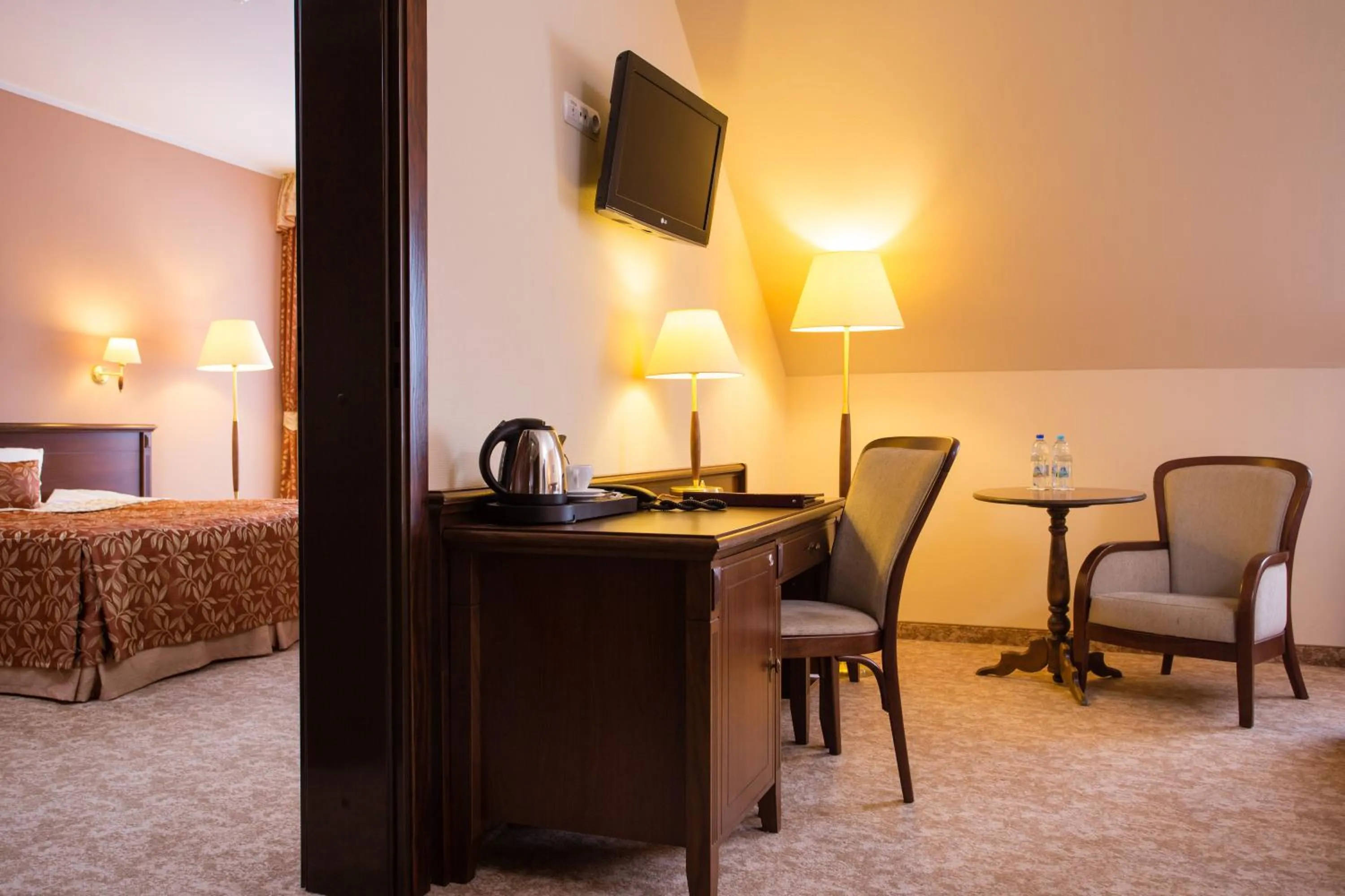 Property building, Bed in Hotel Ventus Natural & Medical Spa