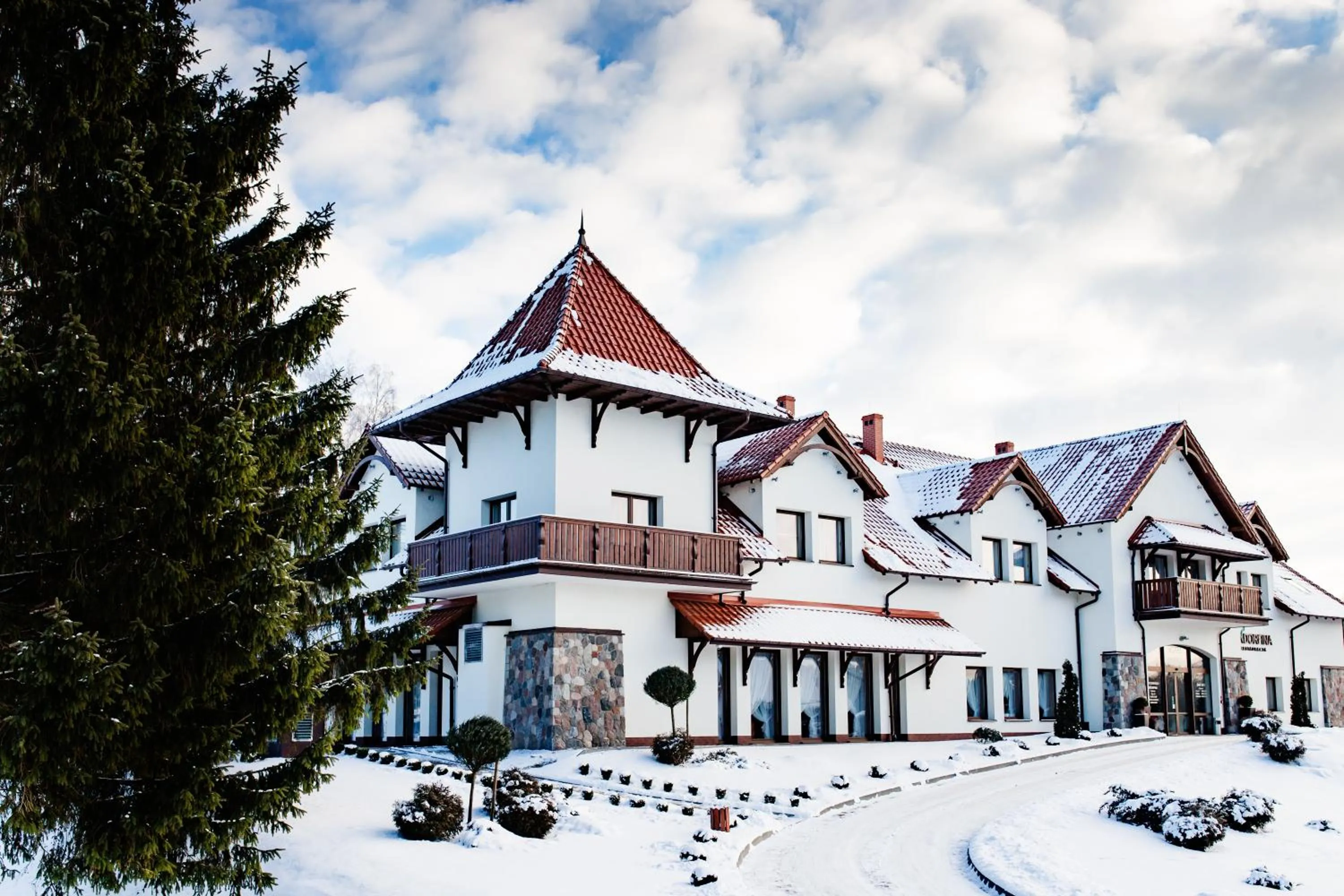 Property building in Hotel Ventus Natural & Medical Spa