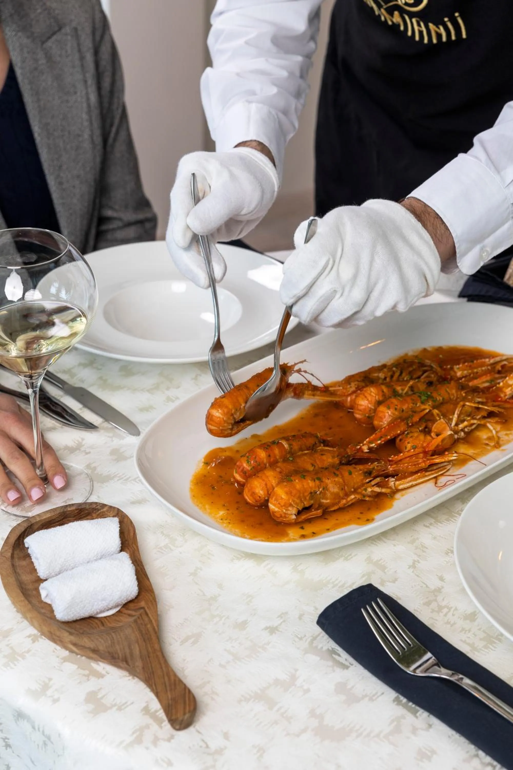 Restaurant/places to eat in Damianii Luxury Boutique Hotel & Spa