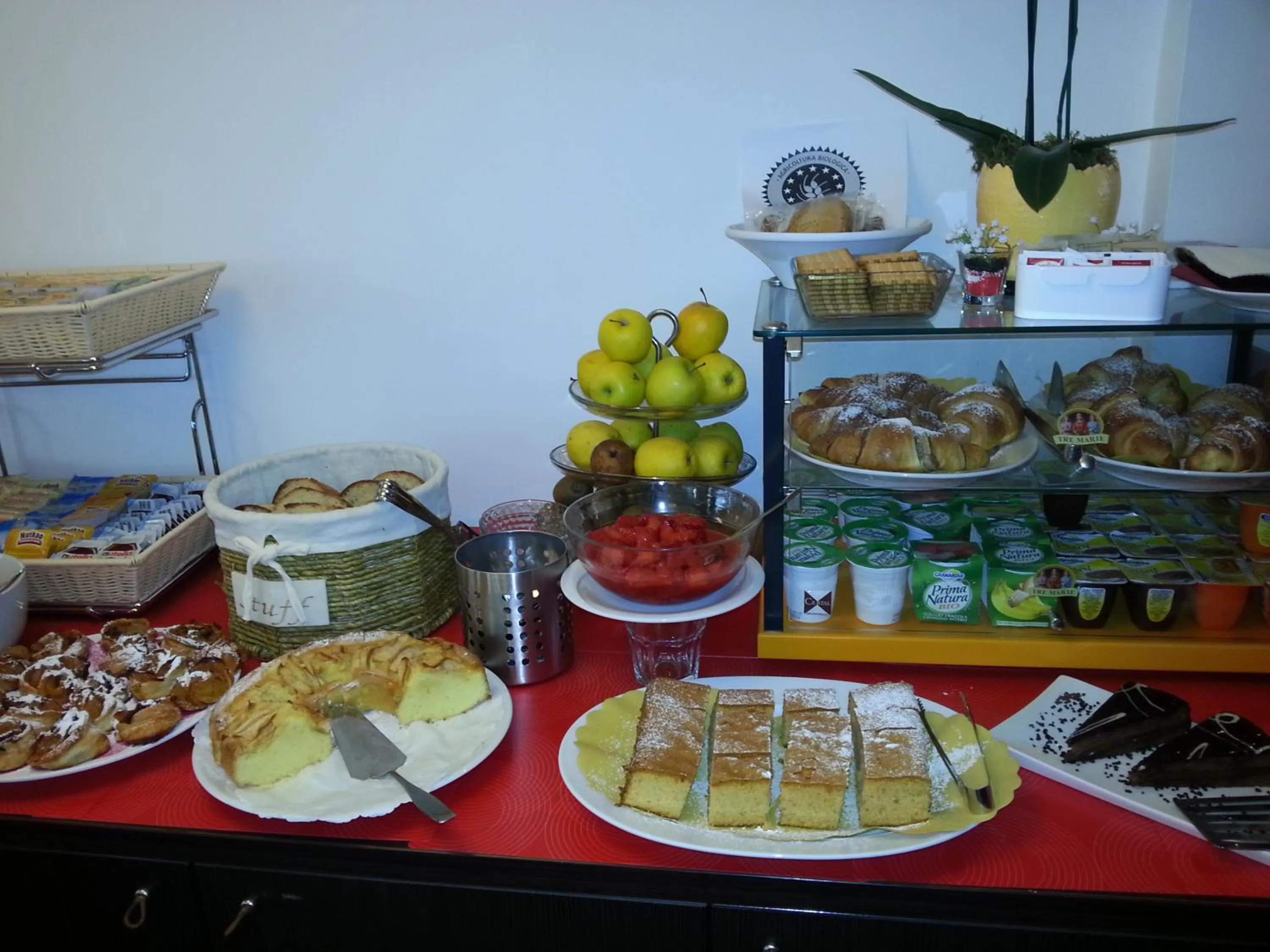 Buffet breakfast in Hotel Morena