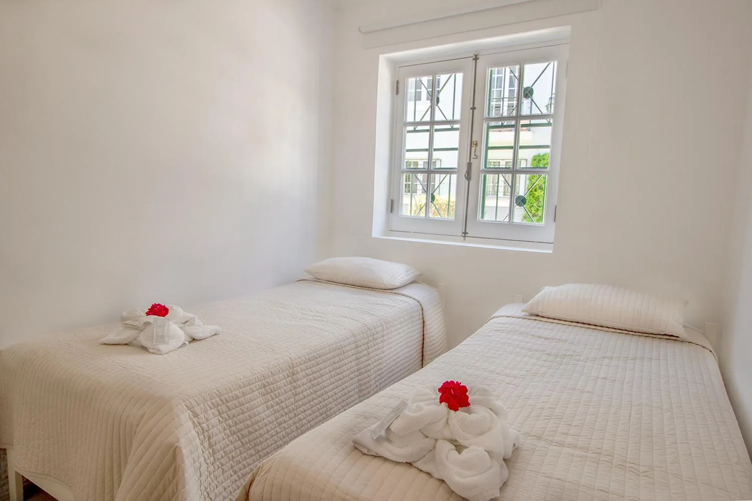 Bedroom, Bed in Old Village & Prestige