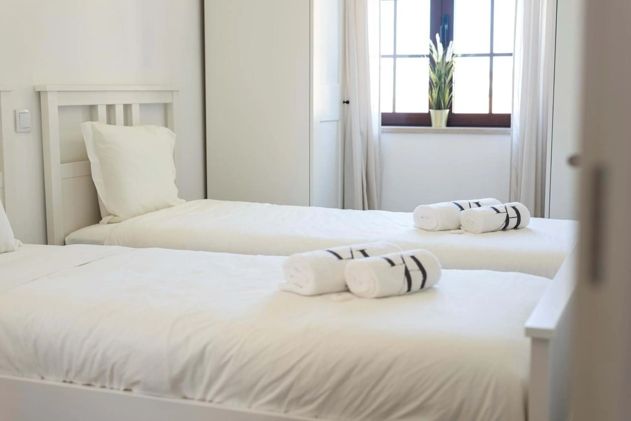 Bed in Old Village & Prestige