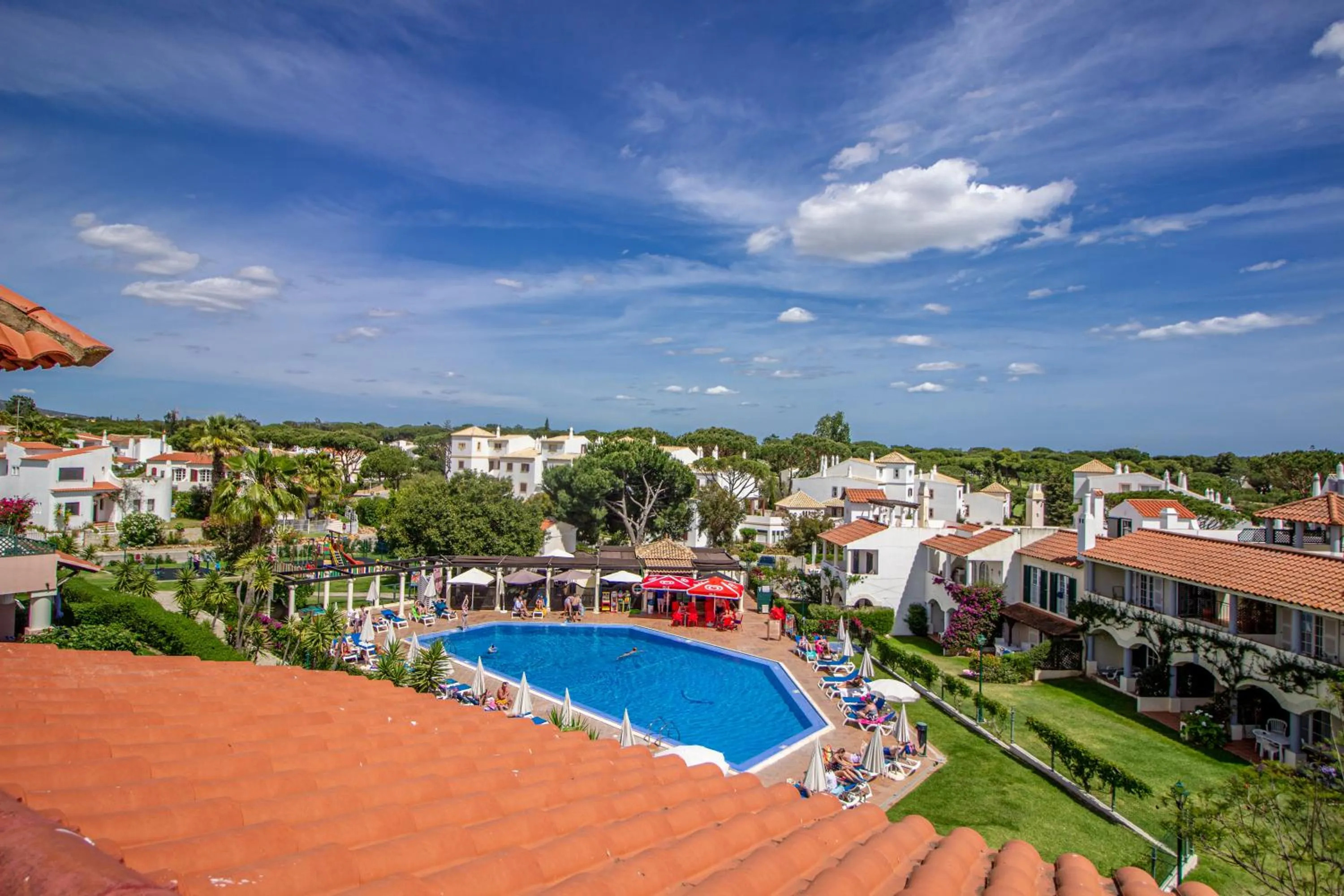 Swimming pool in Old Village & Prestige