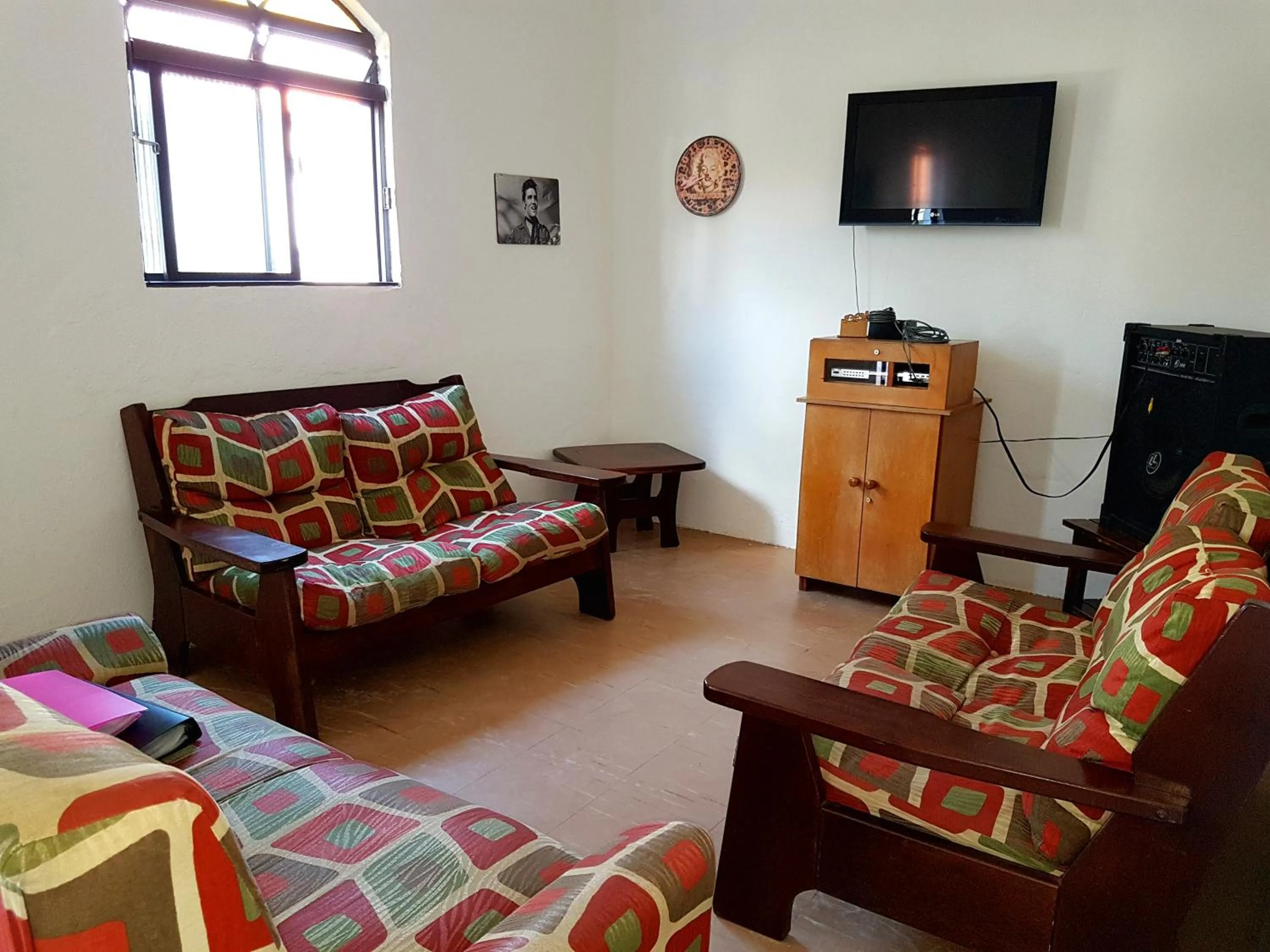 TV and multimedia in Hotel Akropolis