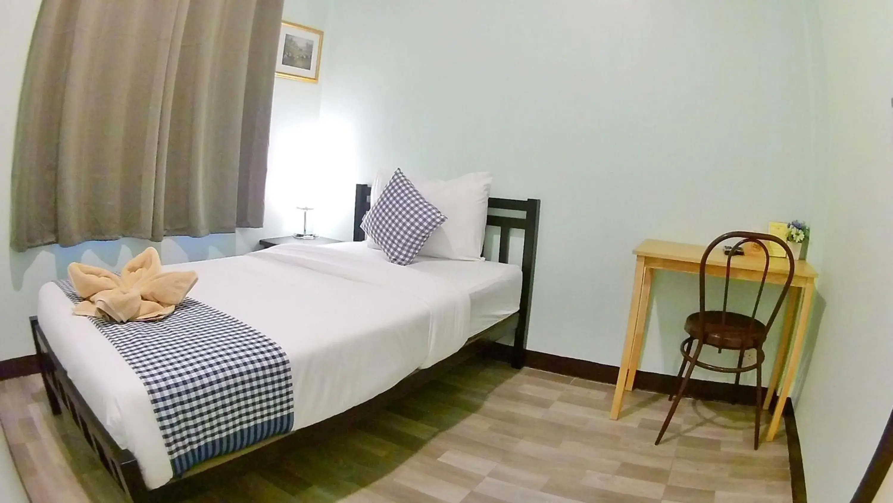 Single Room with Private Bathroom in Mango House Sukhothai Single Room with Private Bathroom in Mango House Sukhothai