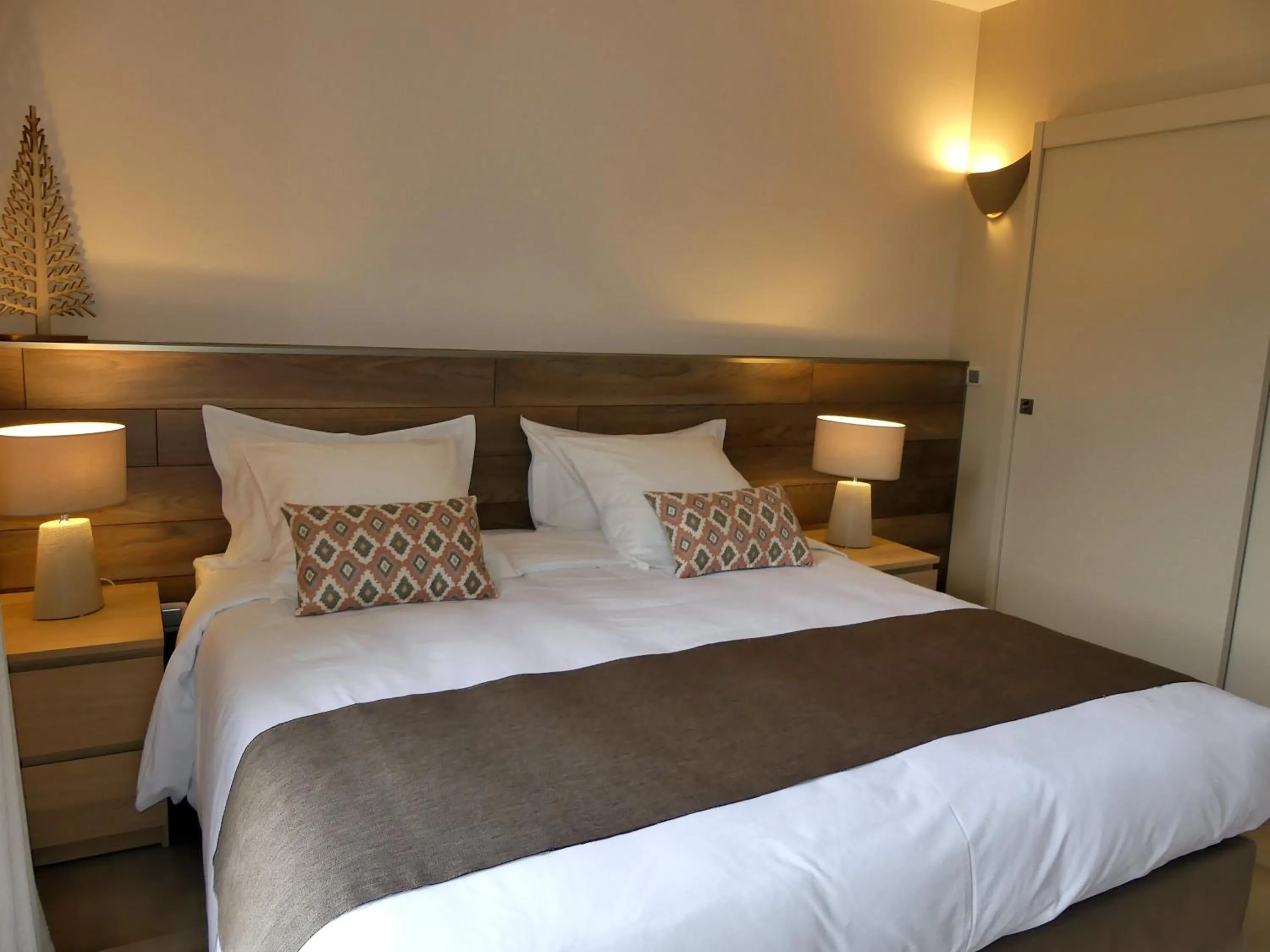 Photo of the whole room, Bed in Les Ambaciales