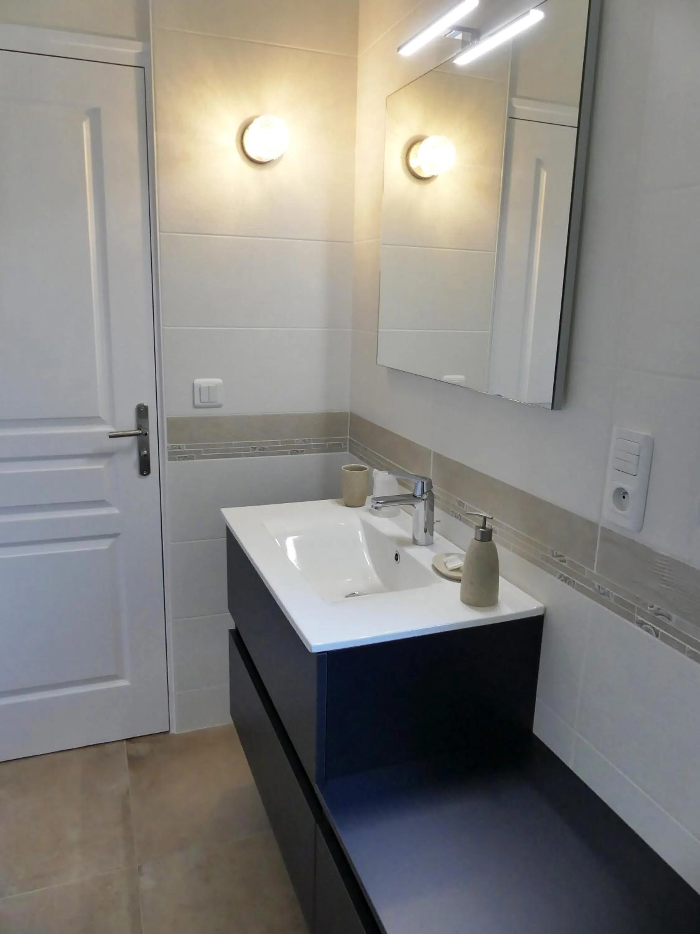 Bathroom in Les Ambaciales