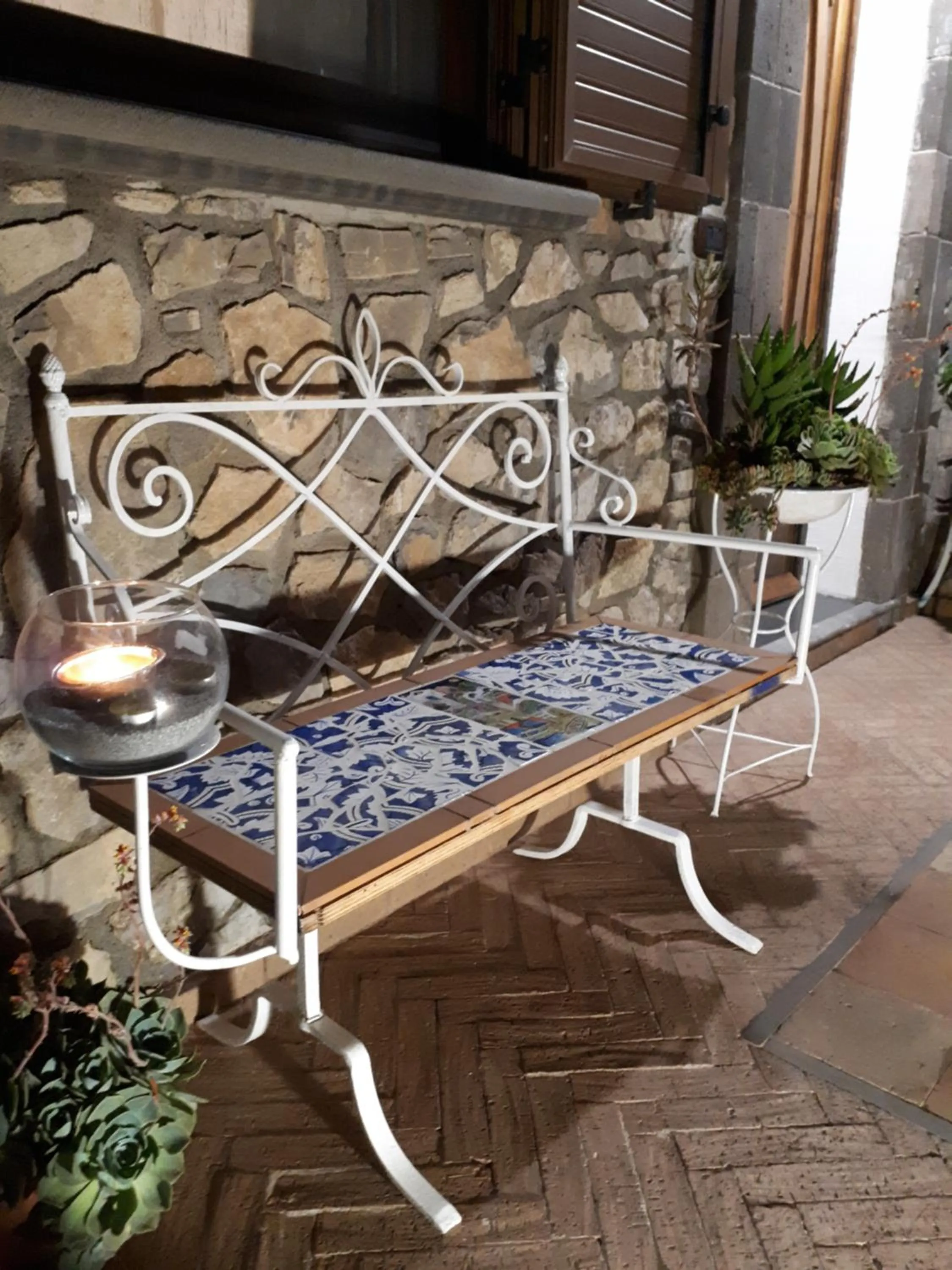 Balcony/Terrace in Hill Valley View