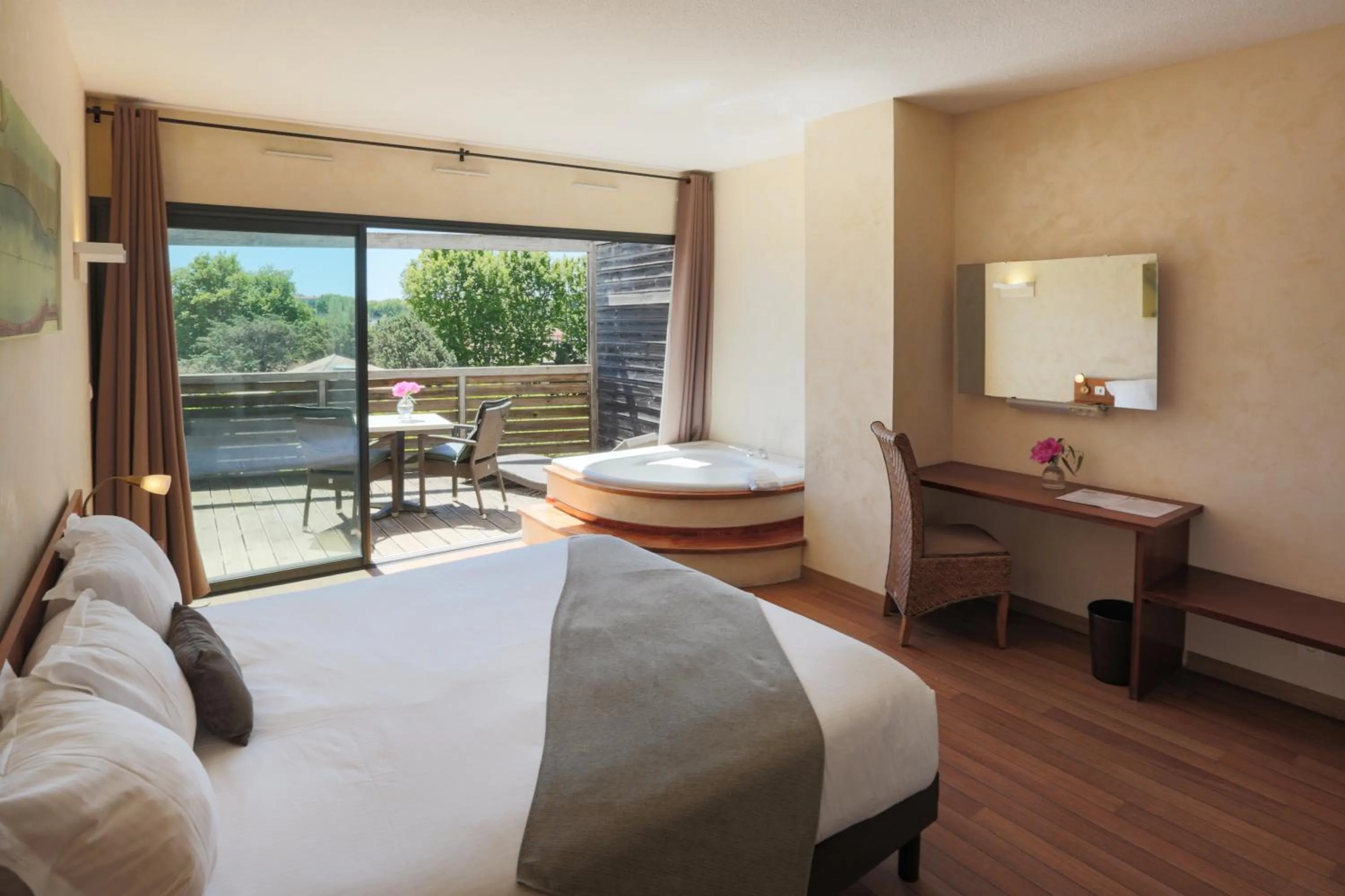 Bed in Ile du Gua Suites