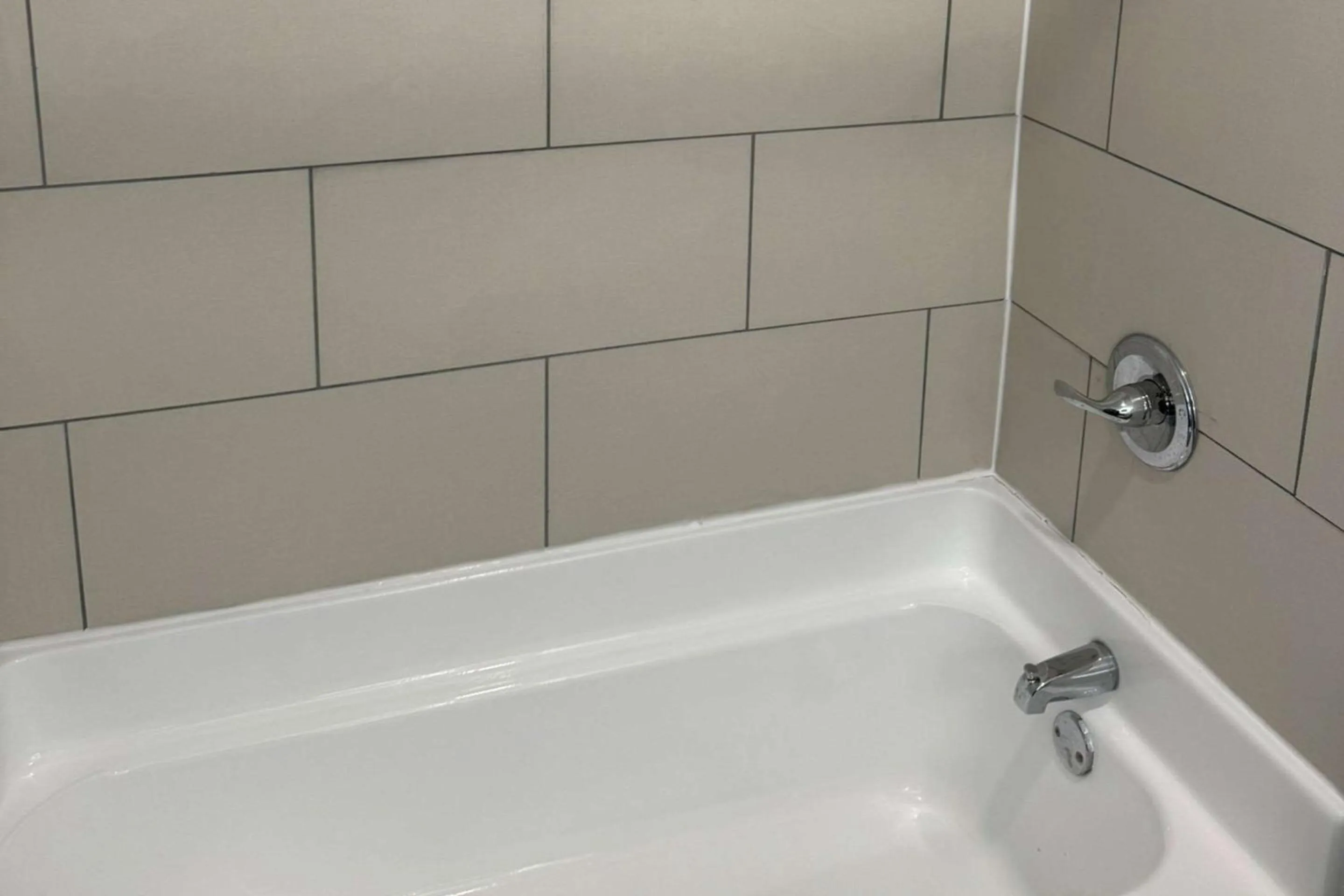 Bedroom in Suburban Studios Fairborn - Dayton