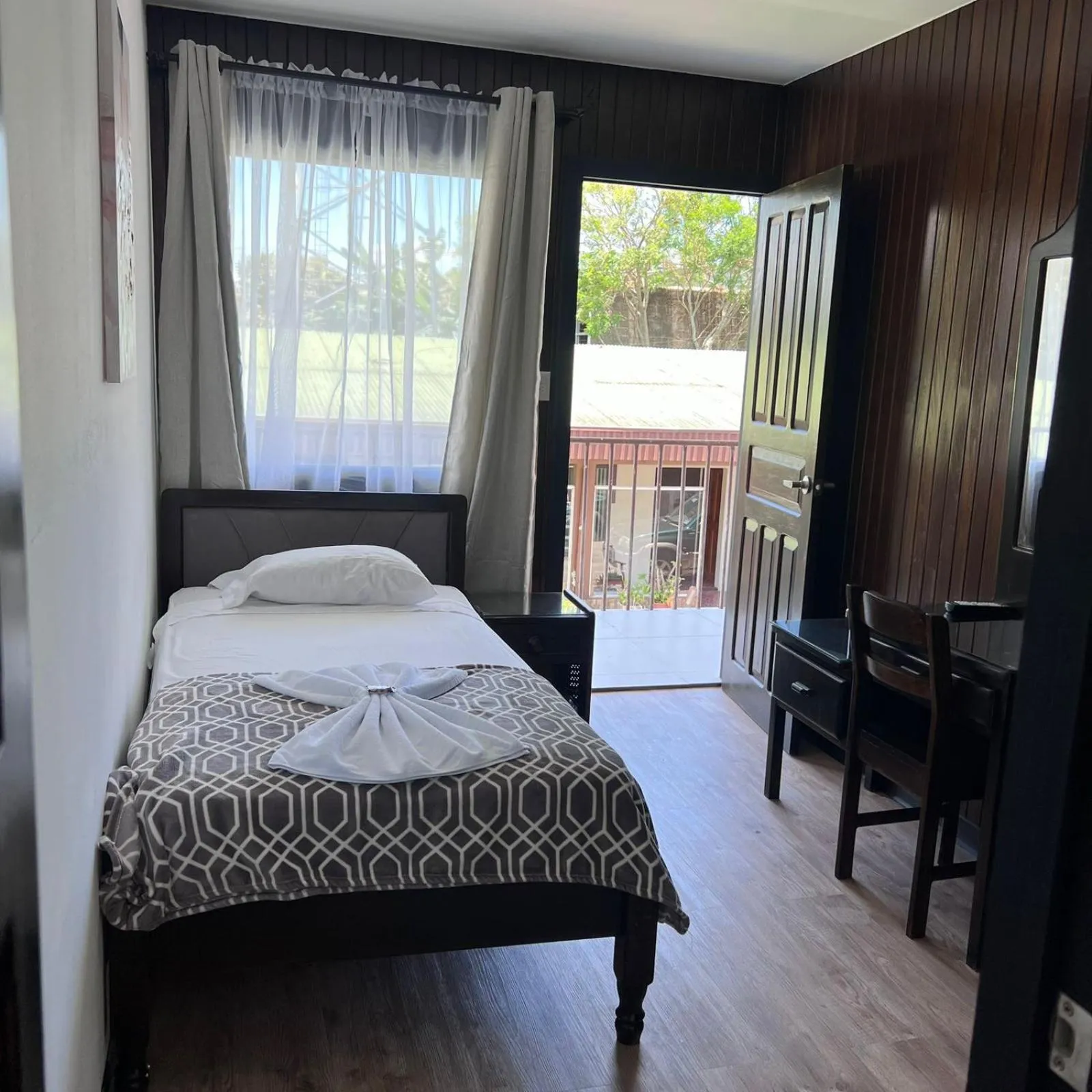 Bed in Hotel Naralit