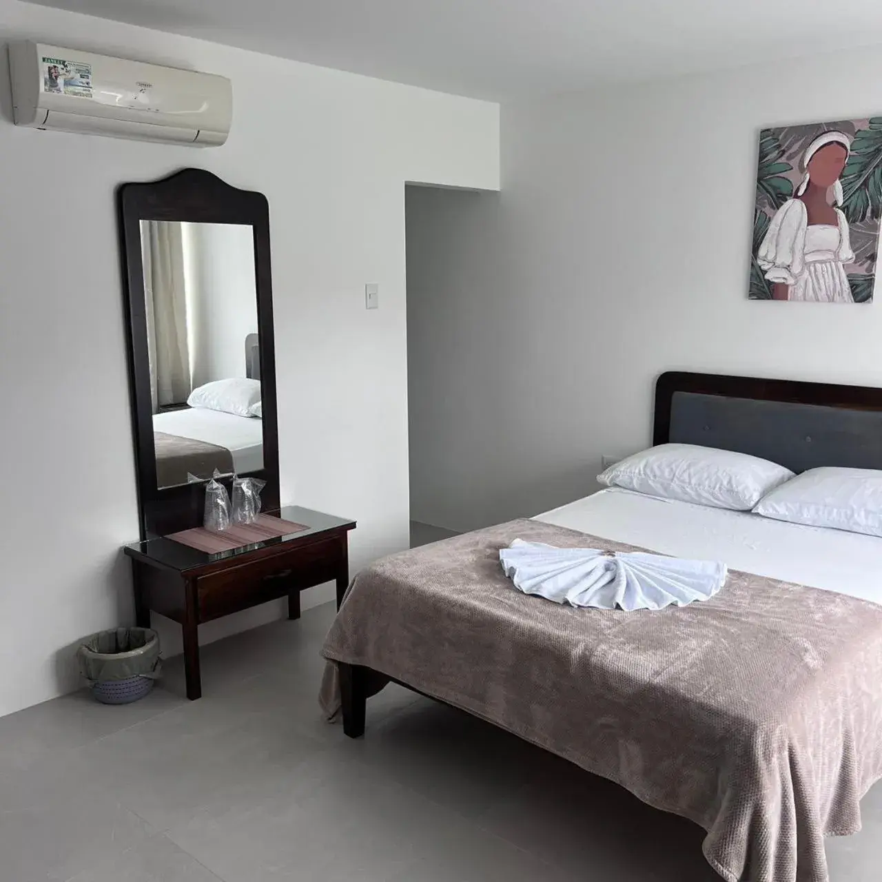 Double Room - single occupancy - Disability Access in Hotel Naralit Double Room - single occupancy - Disability Access in Hotel Naralit